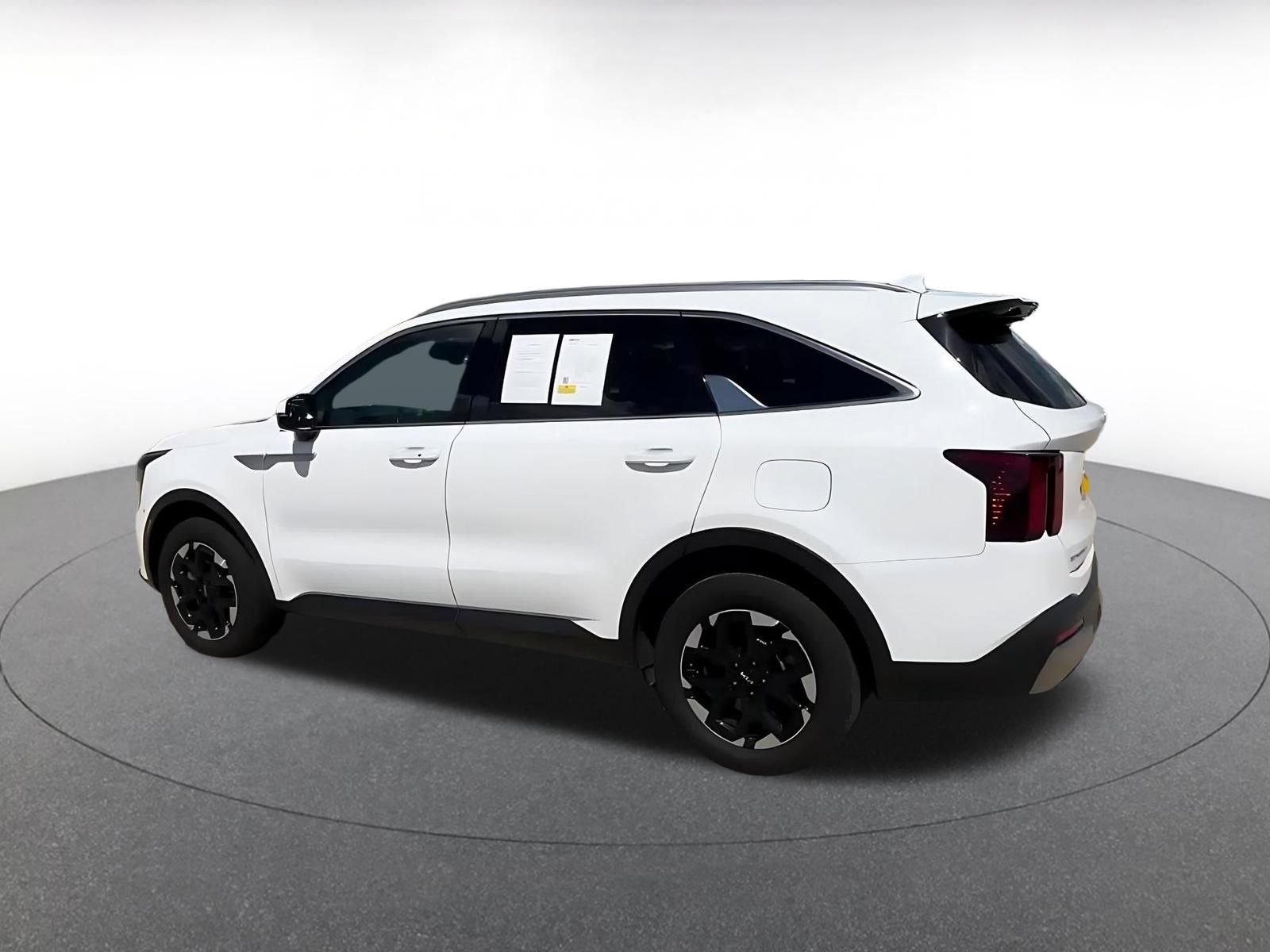 Thumbnail: 2024 Kia Sorento - 11