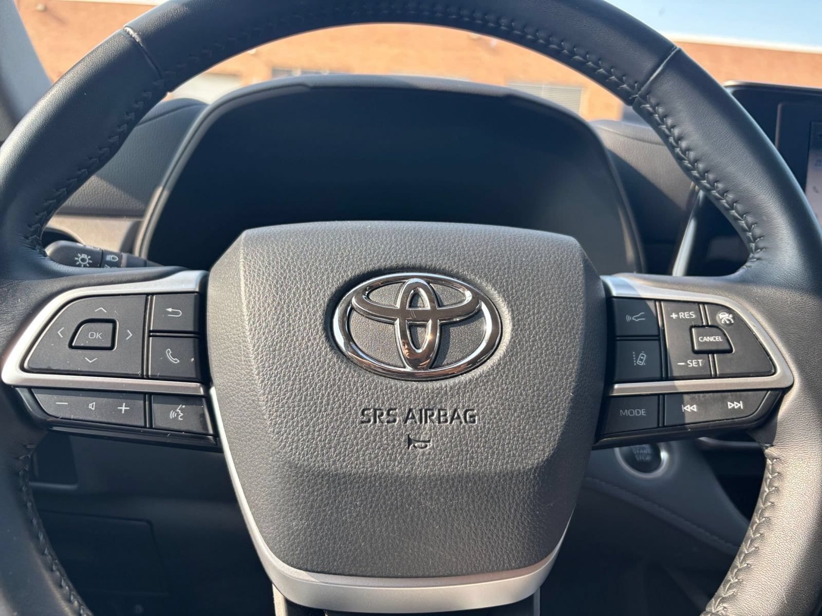 Thumbnail: 2025 Toyota Highlander - 22
