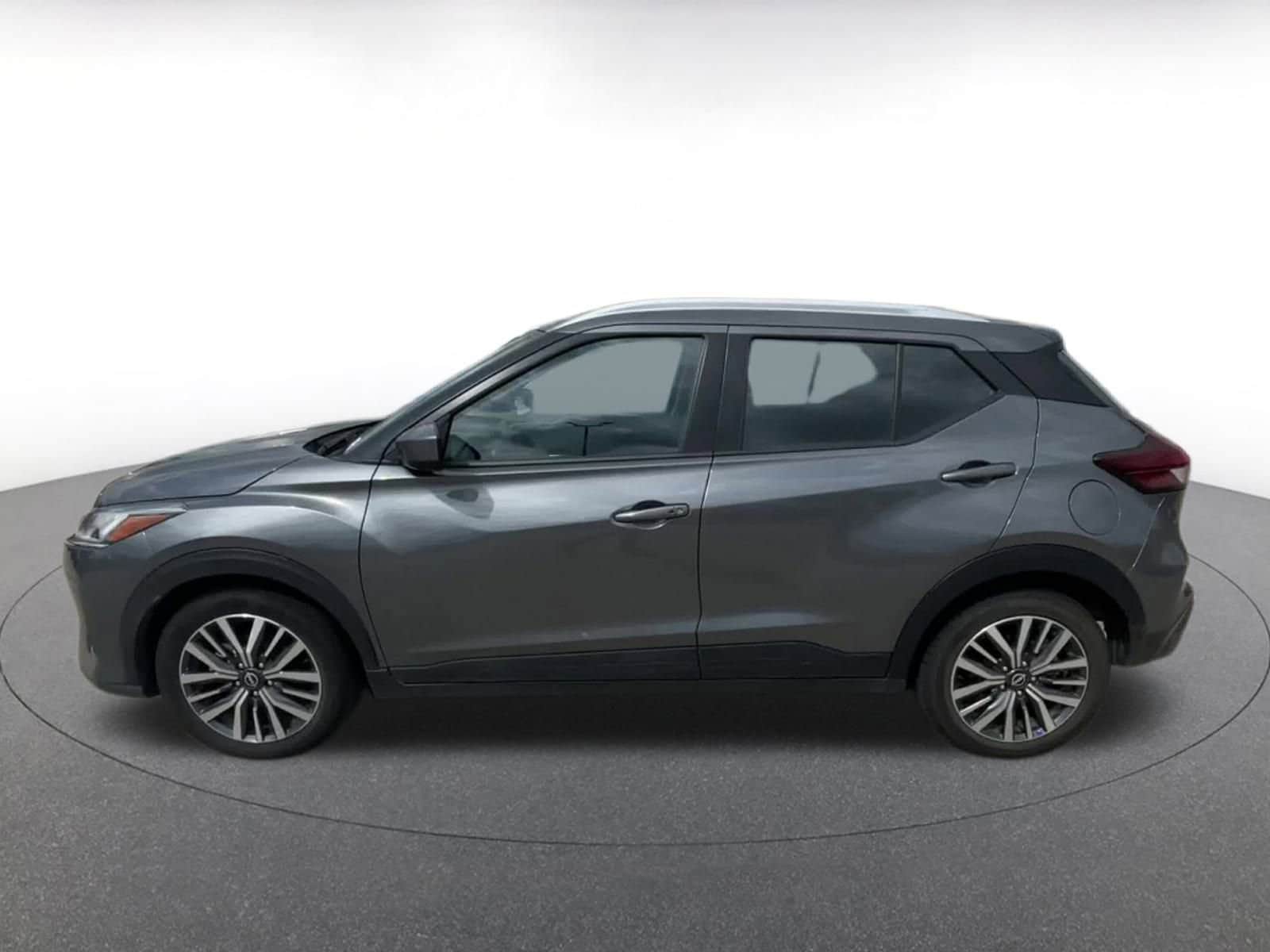 Thumbnail: 2024 Nissan Kicks - 9