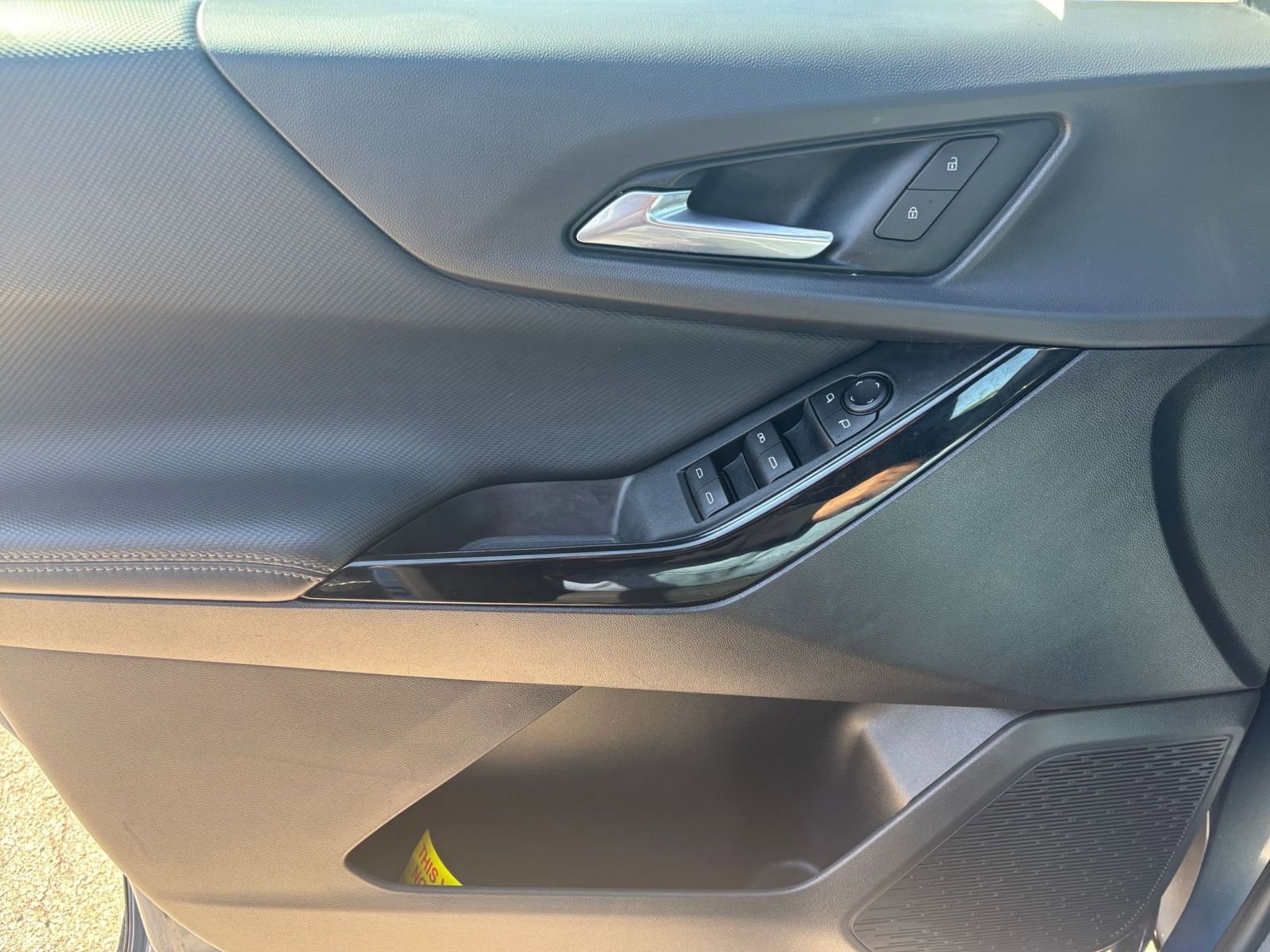 Thumbnail: 2025 Chevrolet Equinox - 18