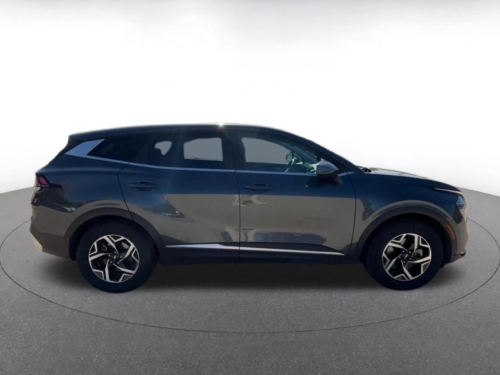Thumbnail: 2024 Kia Sportage - 16