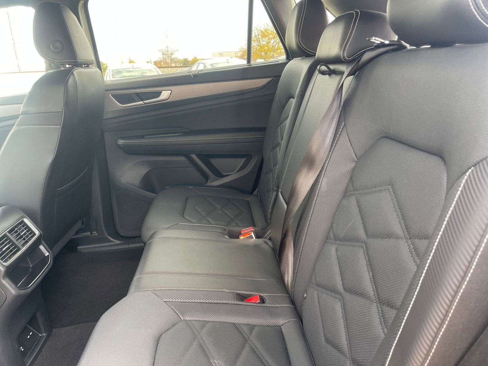 Thumbnail: 2025 Volkswagen Atlas - 25