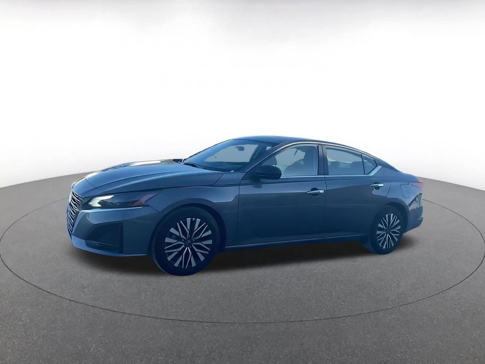 Thumbnail: 2025 Nissan Altima - 12