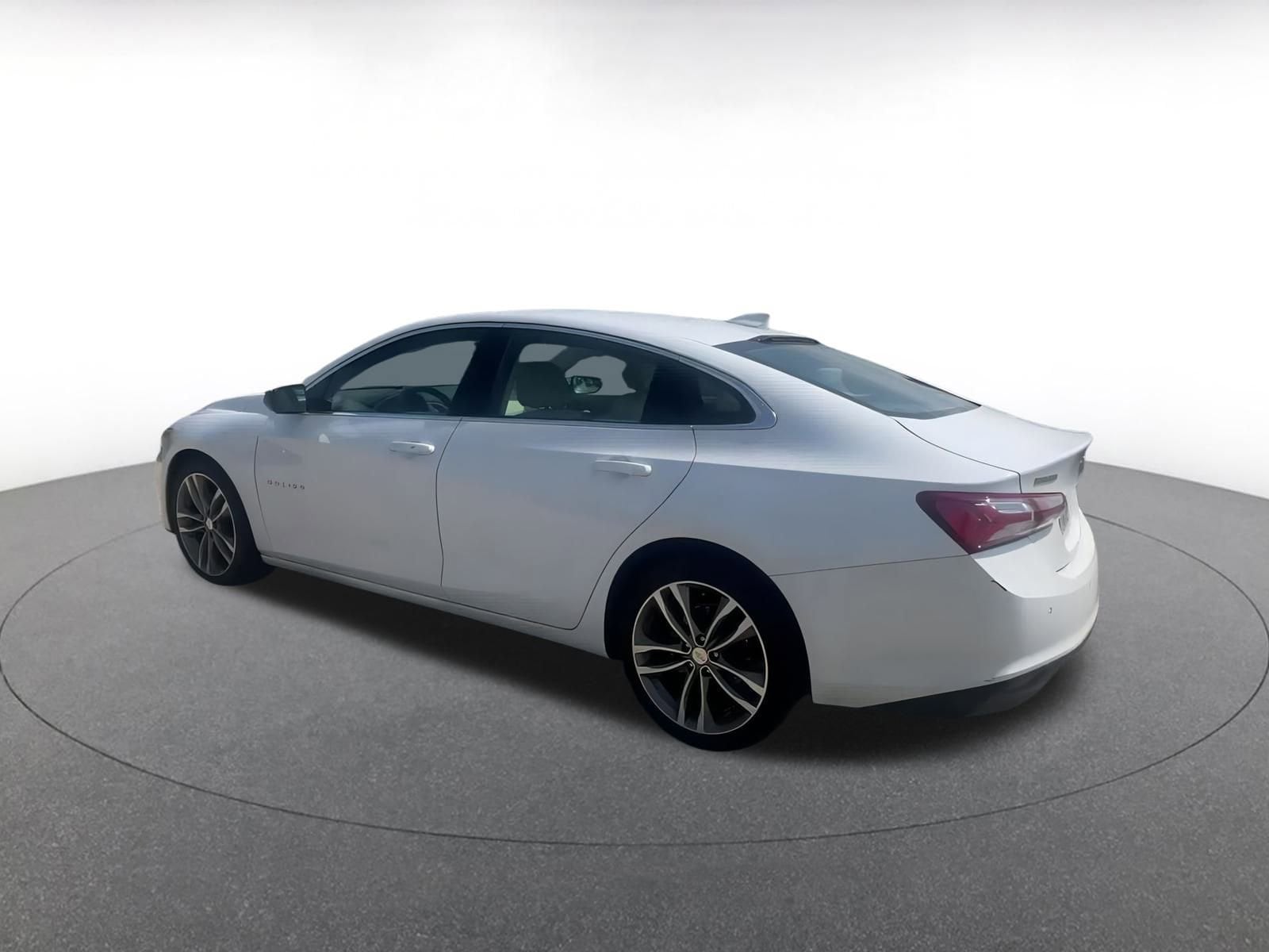 Thumbnail: 2024 Chevrolet Malibu - 10