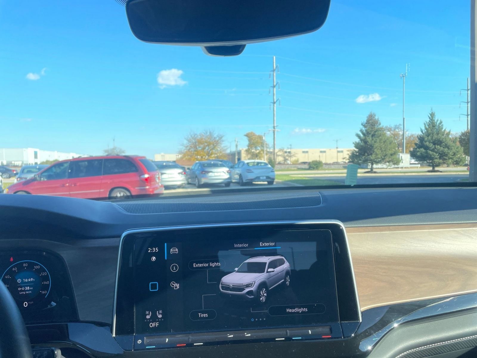 Thumbnail: 2025 Volkswagen Atlas - 18