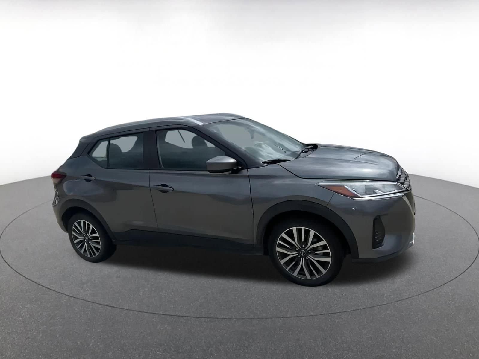 Thumbnail: 2024 Nissan Kicks - 2