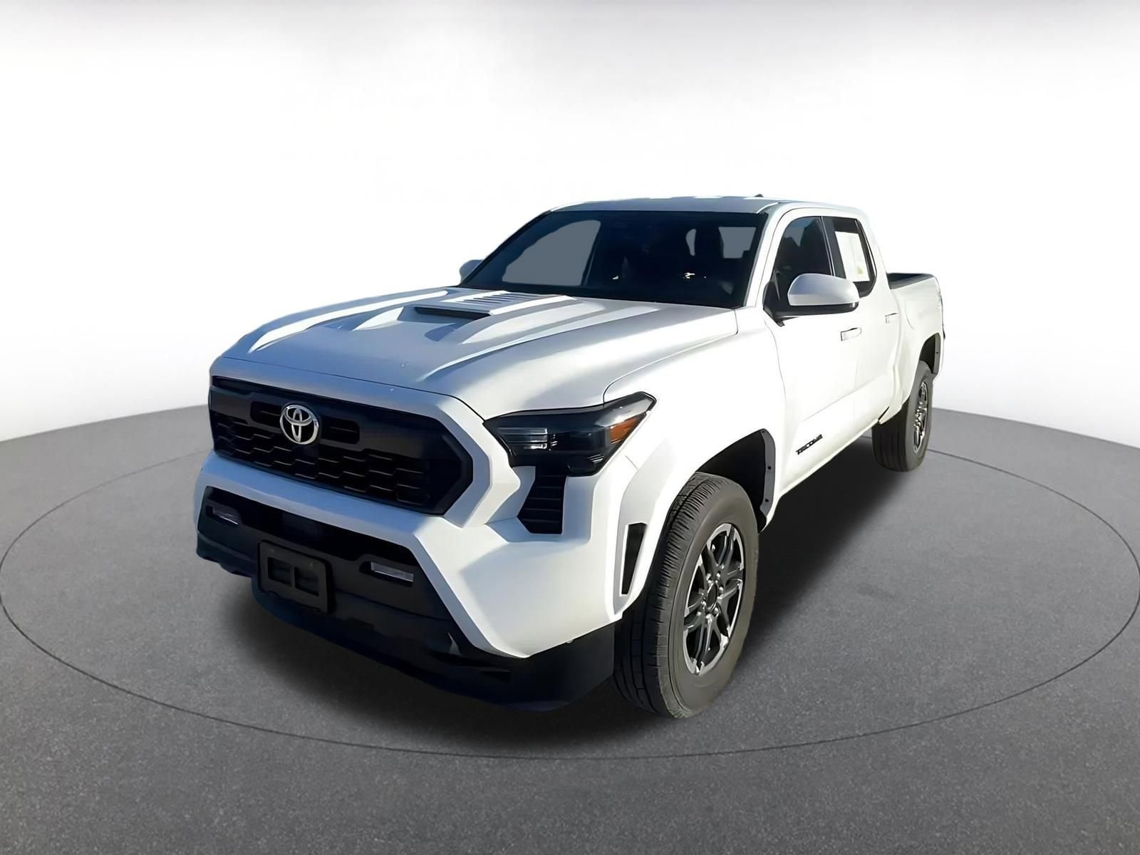 Thumbnail: 2024 Toyota Tacoma - 7