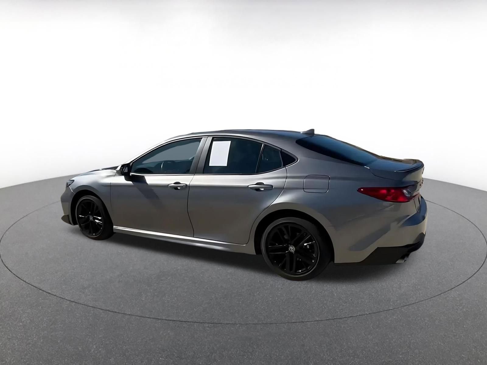 Thumbnail: 2025 Toyota Camry - 10
