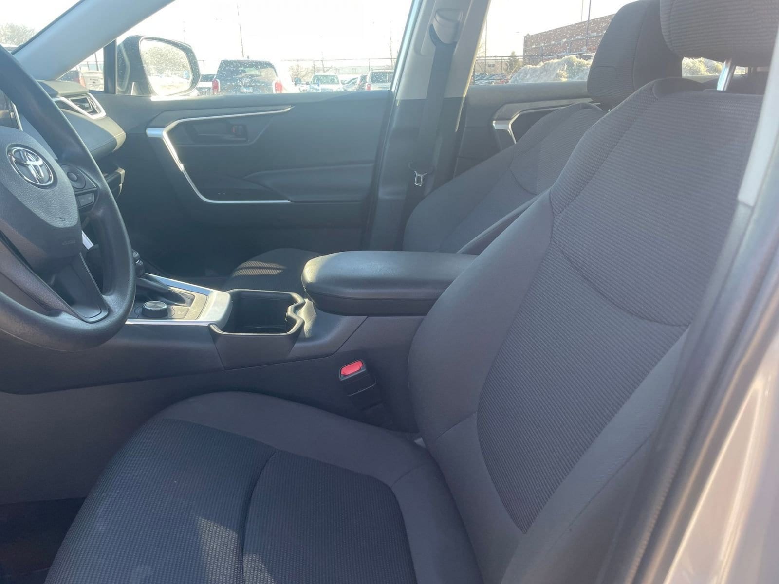 Thumbnail: 2025 Toyota RAV4 - 27