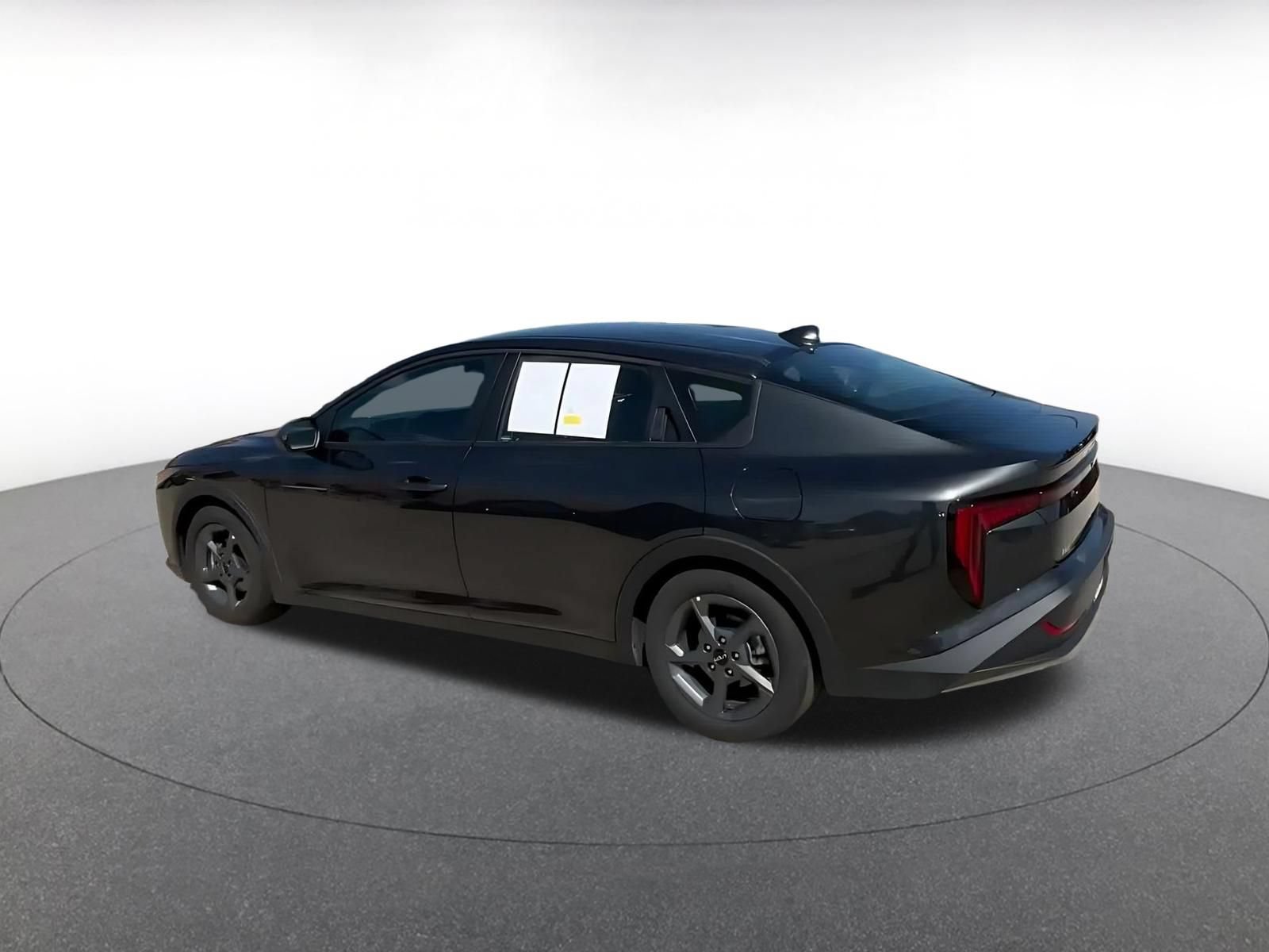 Thumbnail: 2026 Kia K4 - 8