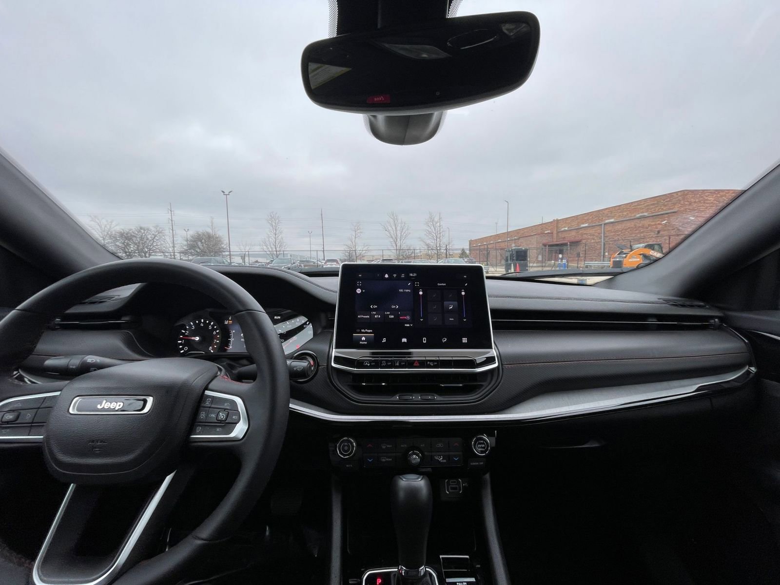 Thumbnail: 2025 Jeep Compass - 33