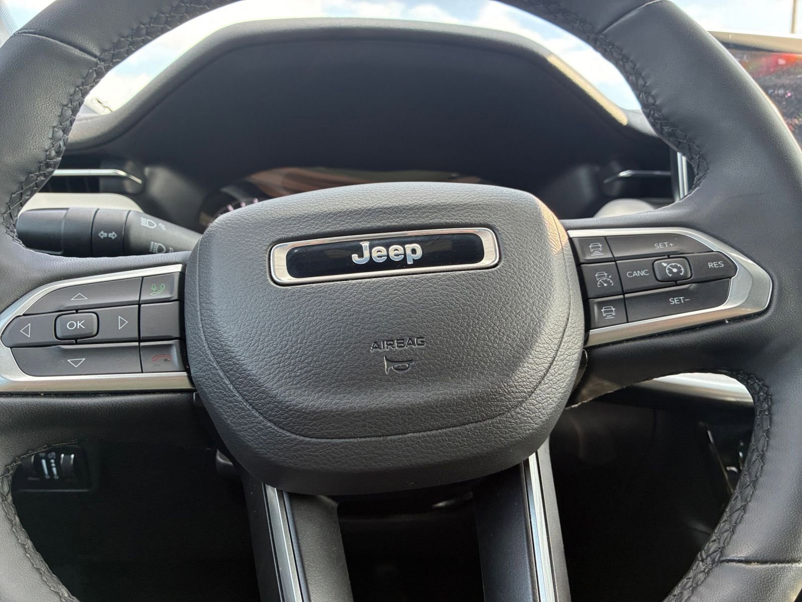 Thumbnail: 2025 Jeep Compass - 29