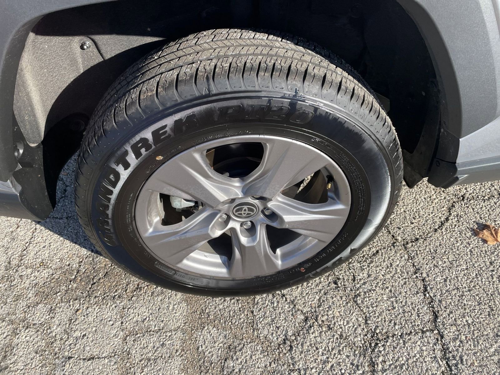 Thumbnail: 2025 Toyota RAV4 - 30