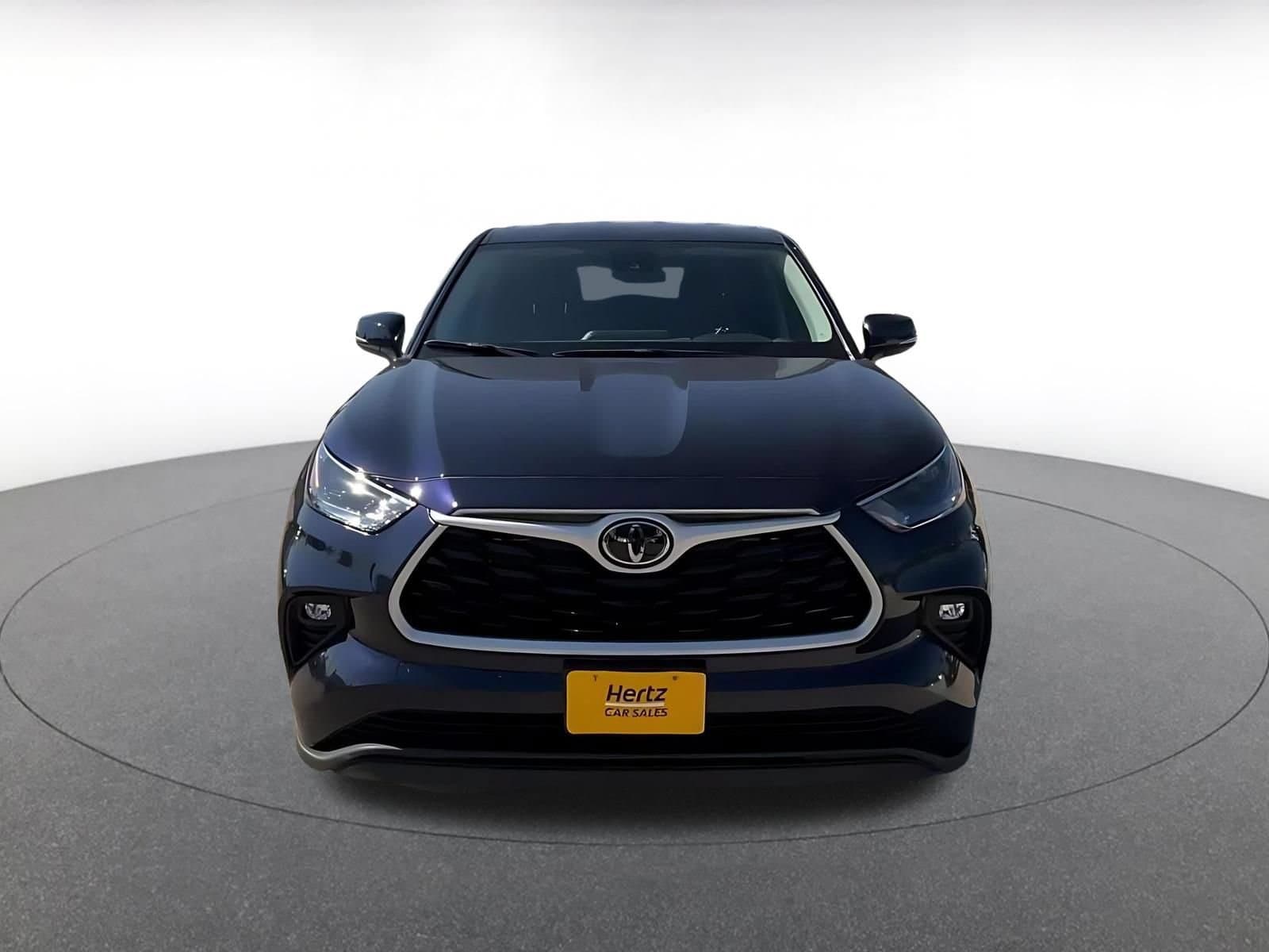 Thumbnail: 2025 Toyota Highlander - 4