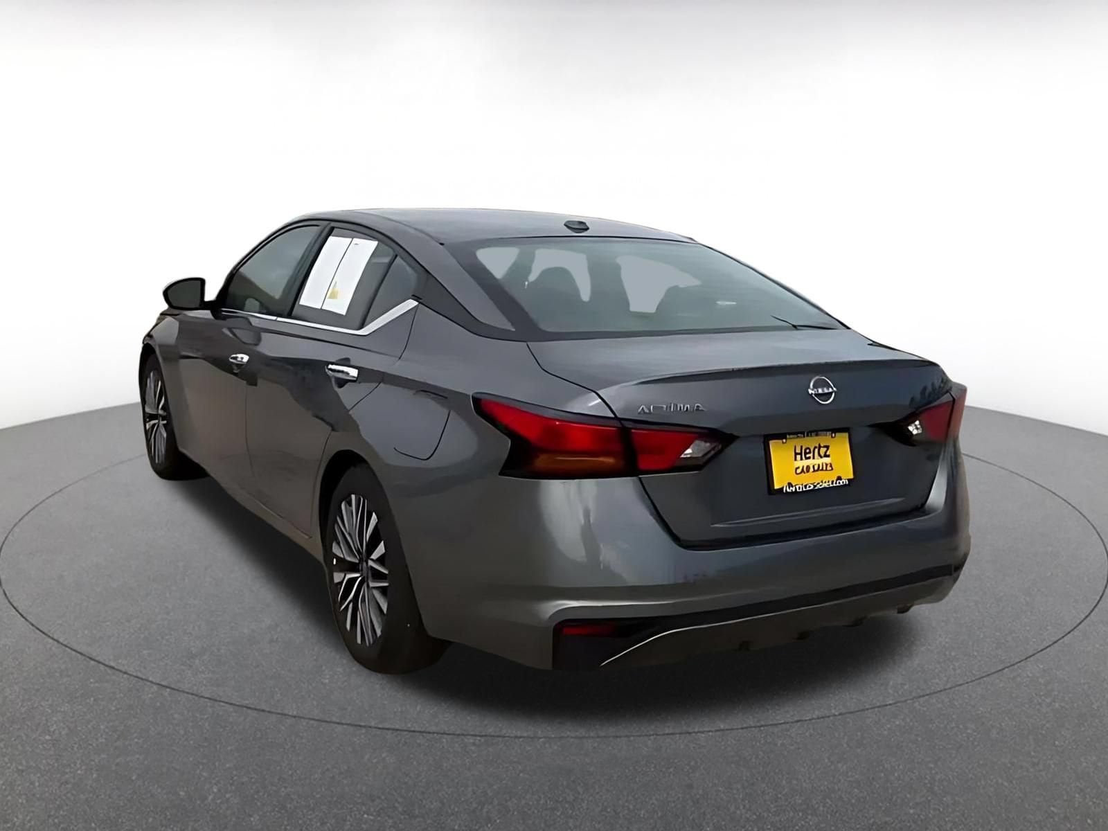 Thumbnail: 2025 Nissan Altima - 10