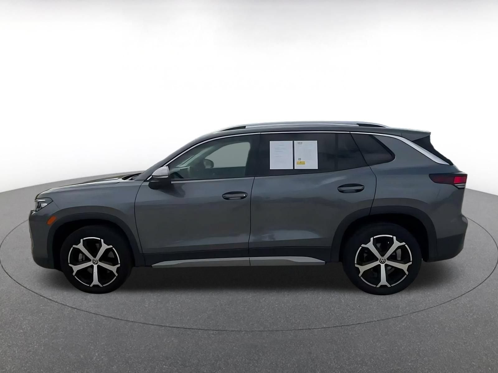 Thumbnail: 2026 Volkswagen Tiguan - 8