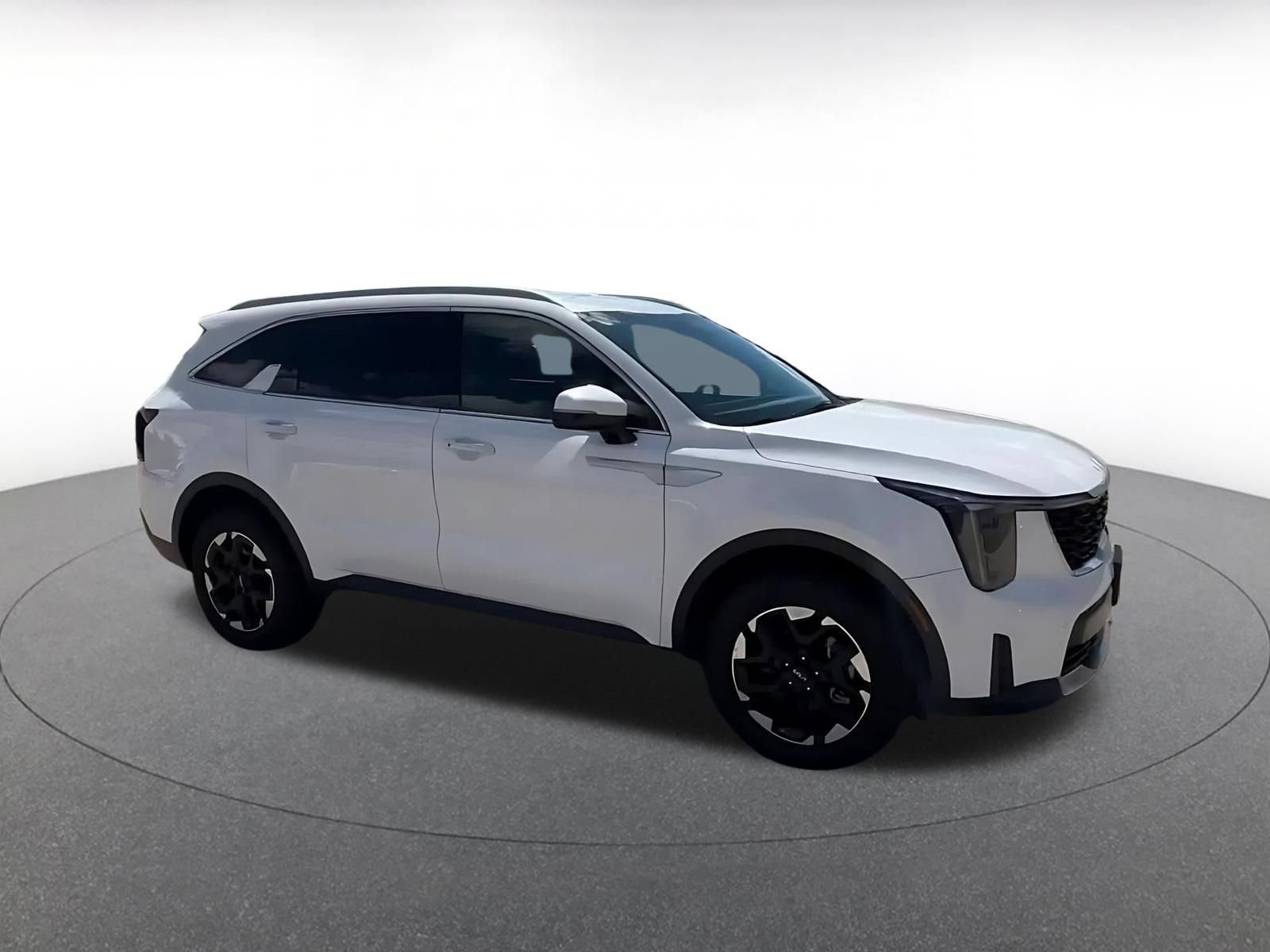Thumbnail: 2024 Kia Sorento - 2