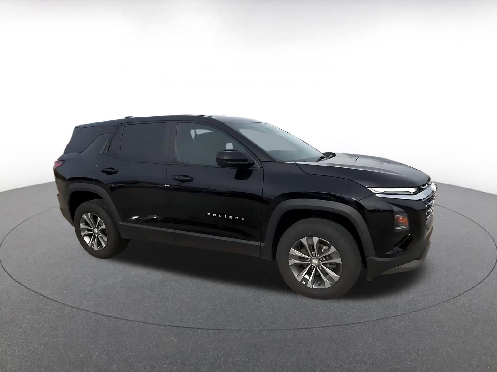 Thumbnail: 2025 Chevrolet Equinox - 2