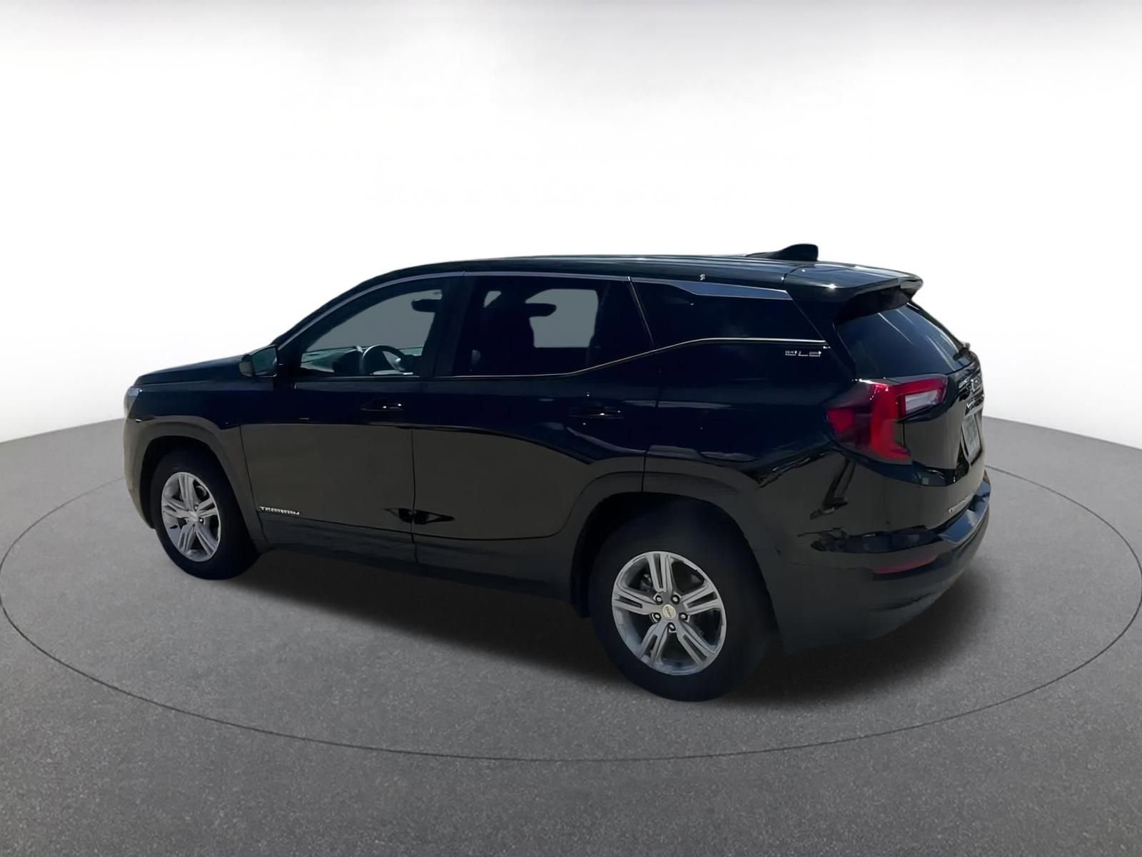 Thumbnail: 2024 GMC Terrain - 10