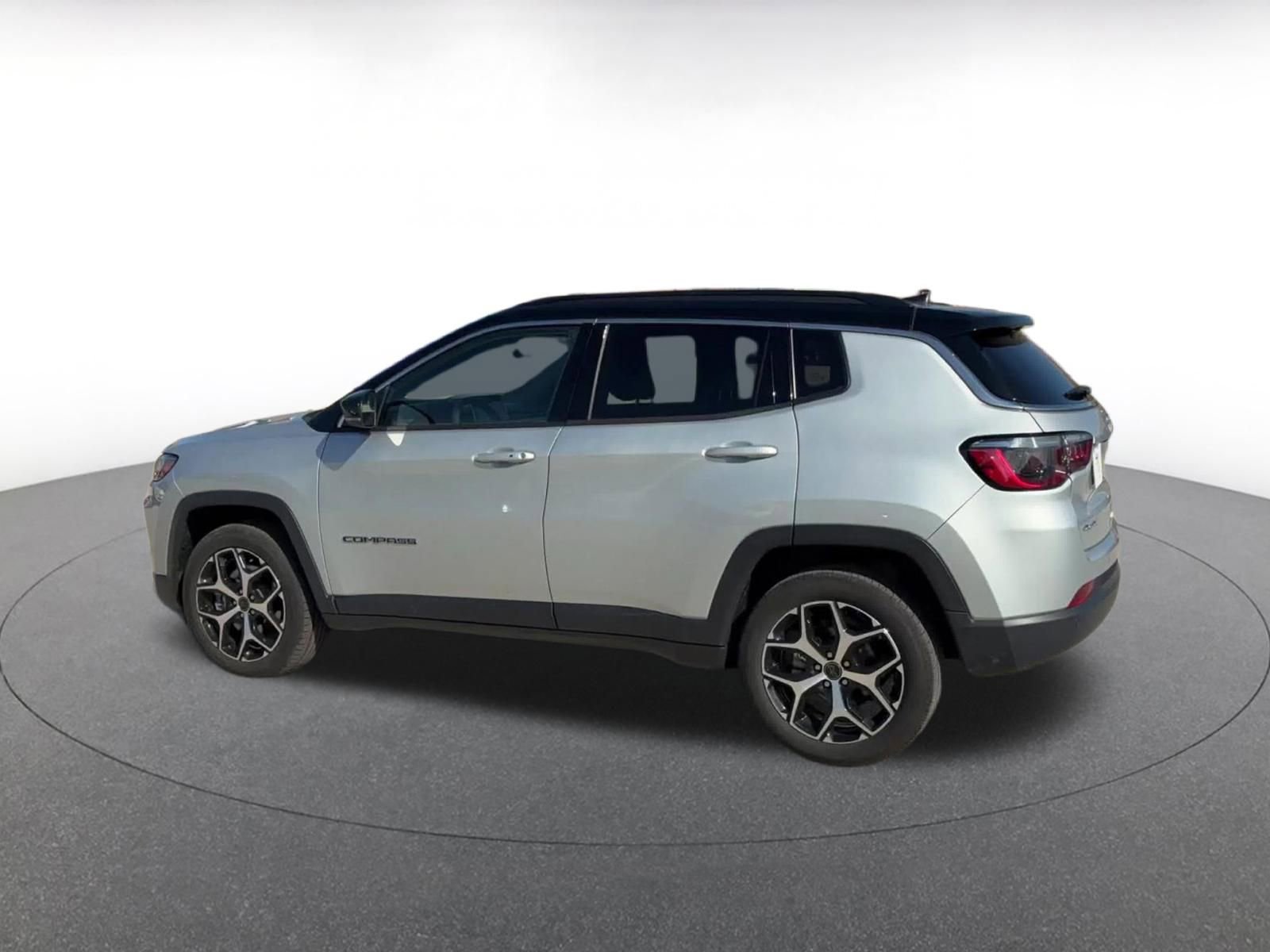 Thumbnail: 2025 Jeep Compass - 10