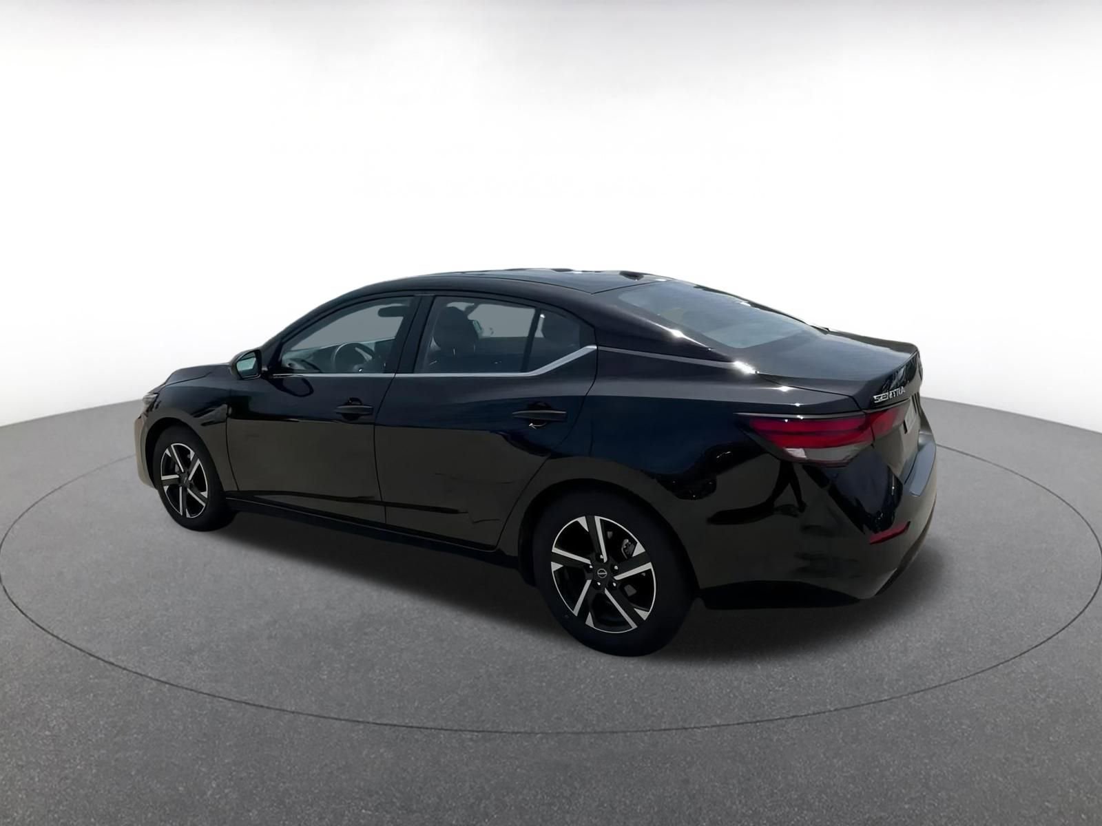 Thumbnail: 2024 Nissan Sentra - 10