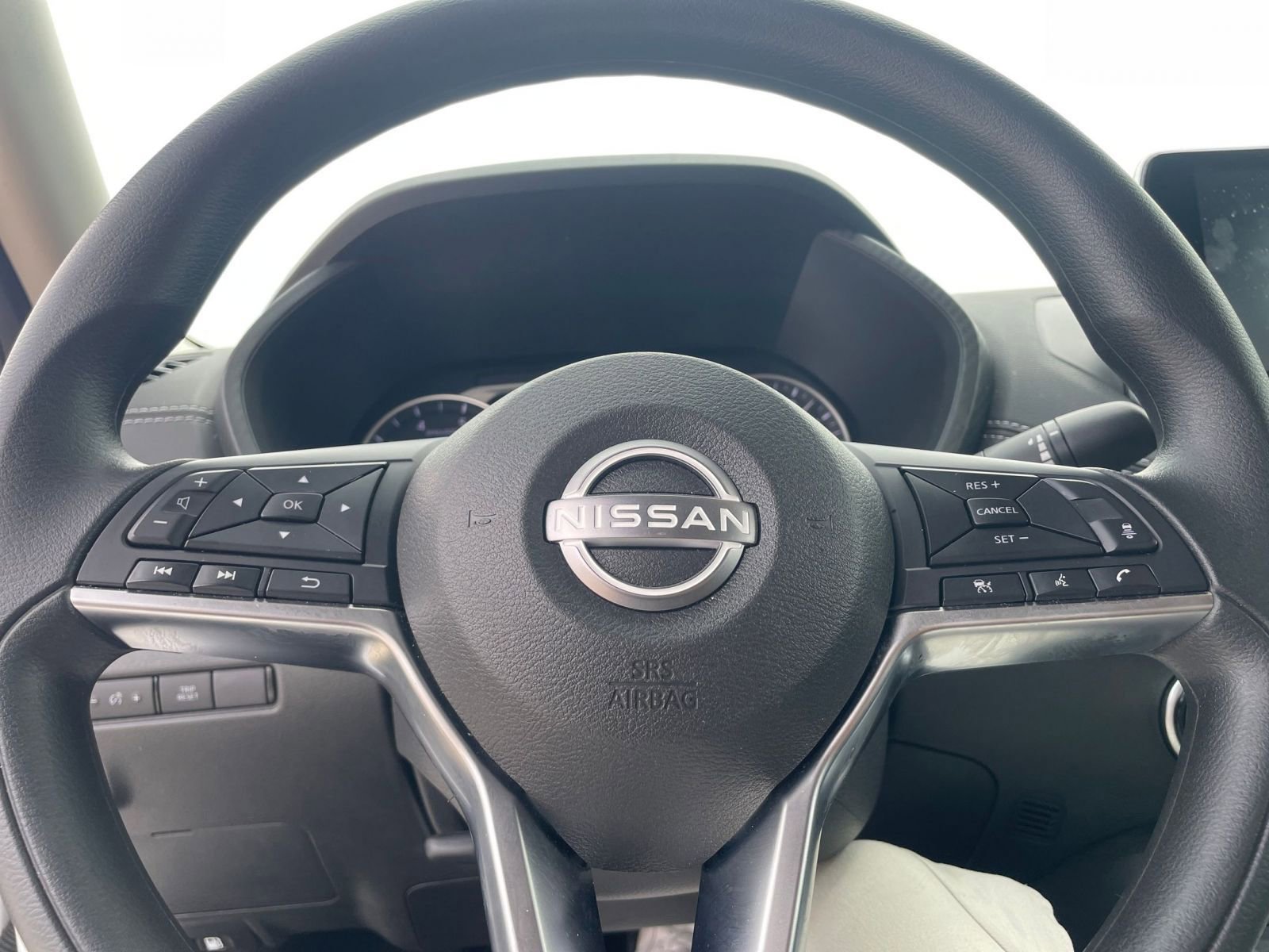Thumbnail: 2024 Nissan Sentra - 28