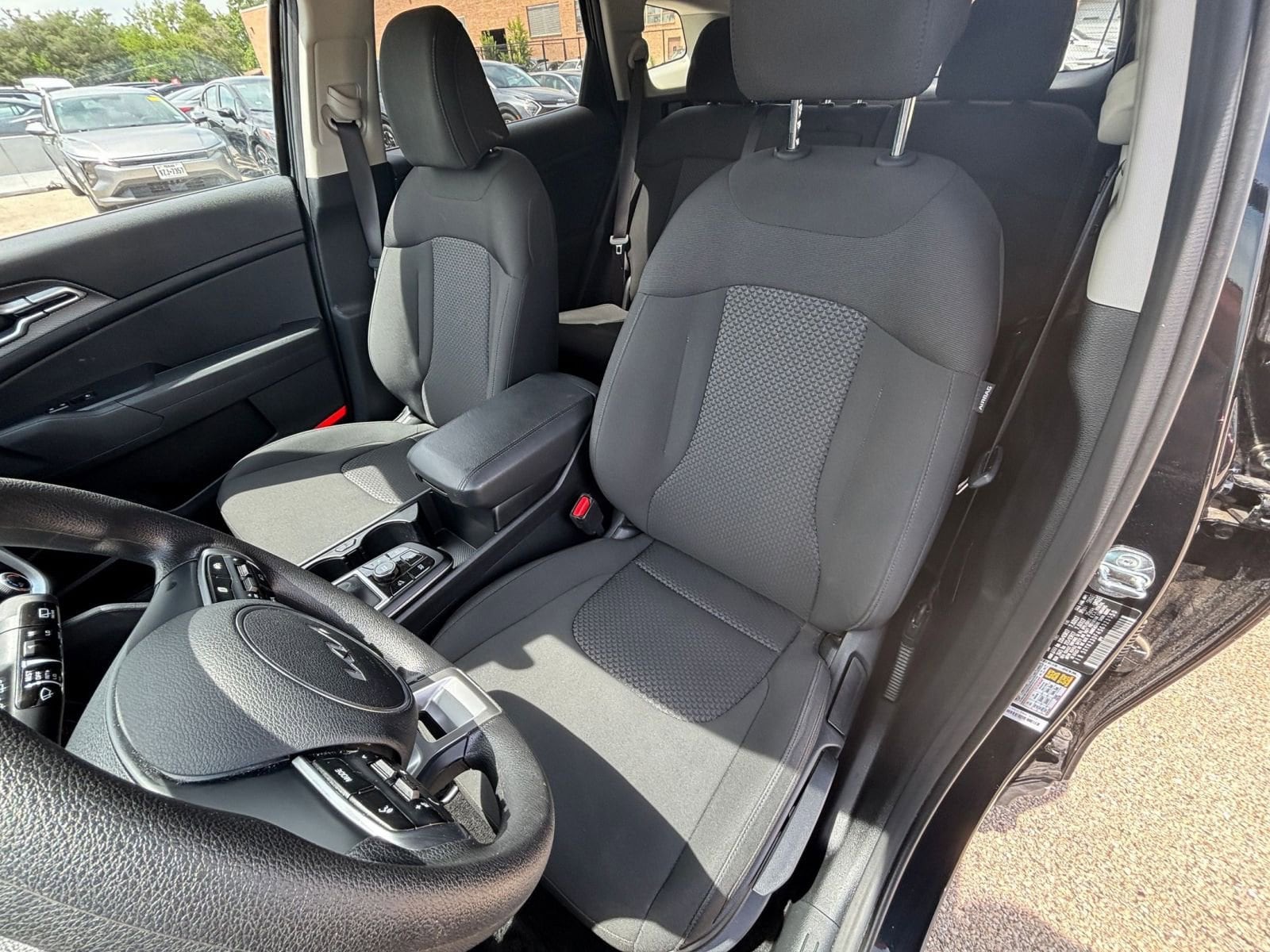 Thumbnail: 2025 Kia Sportage - 35