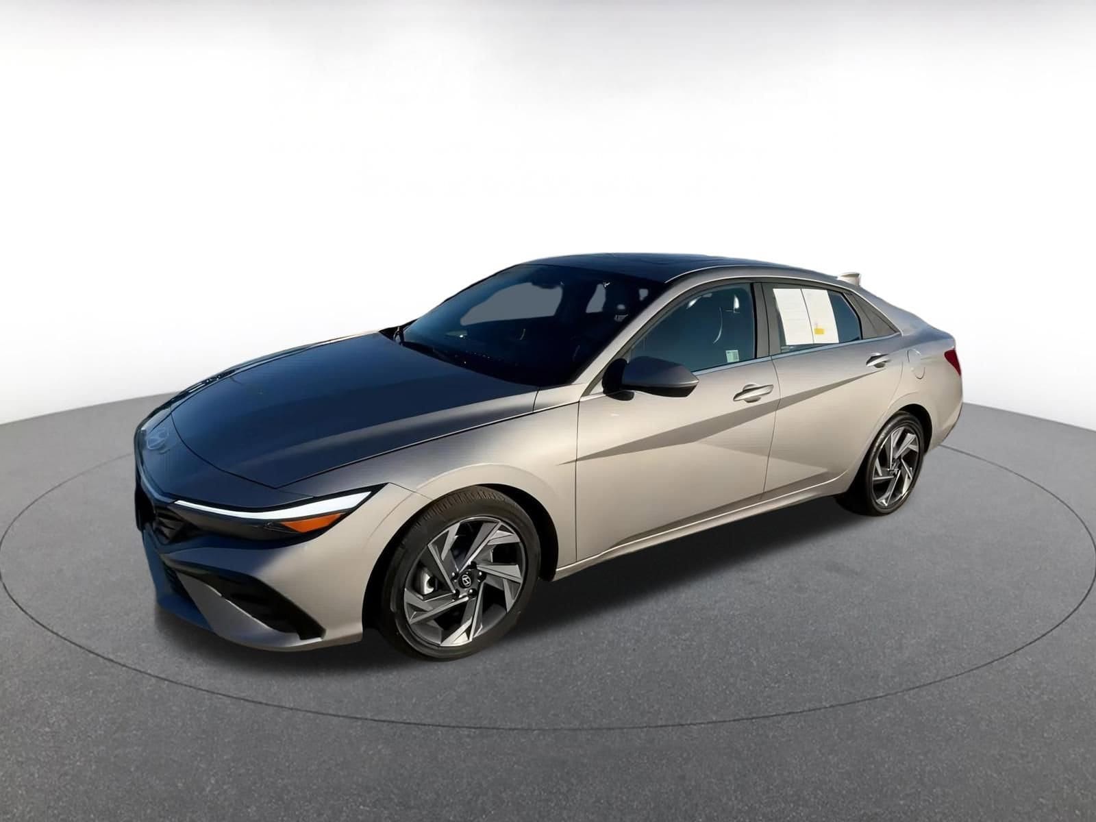 Thumbnail: 2025 Hyundai Elantra - 8