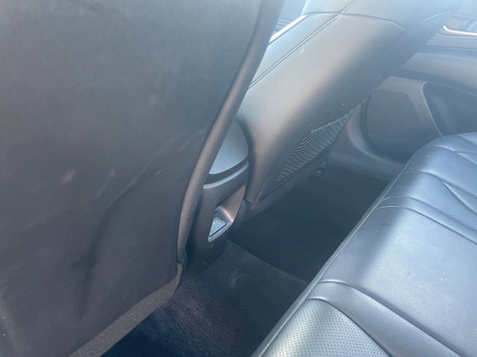 Thumbnail: 2025 Hyundai Elantra - 24