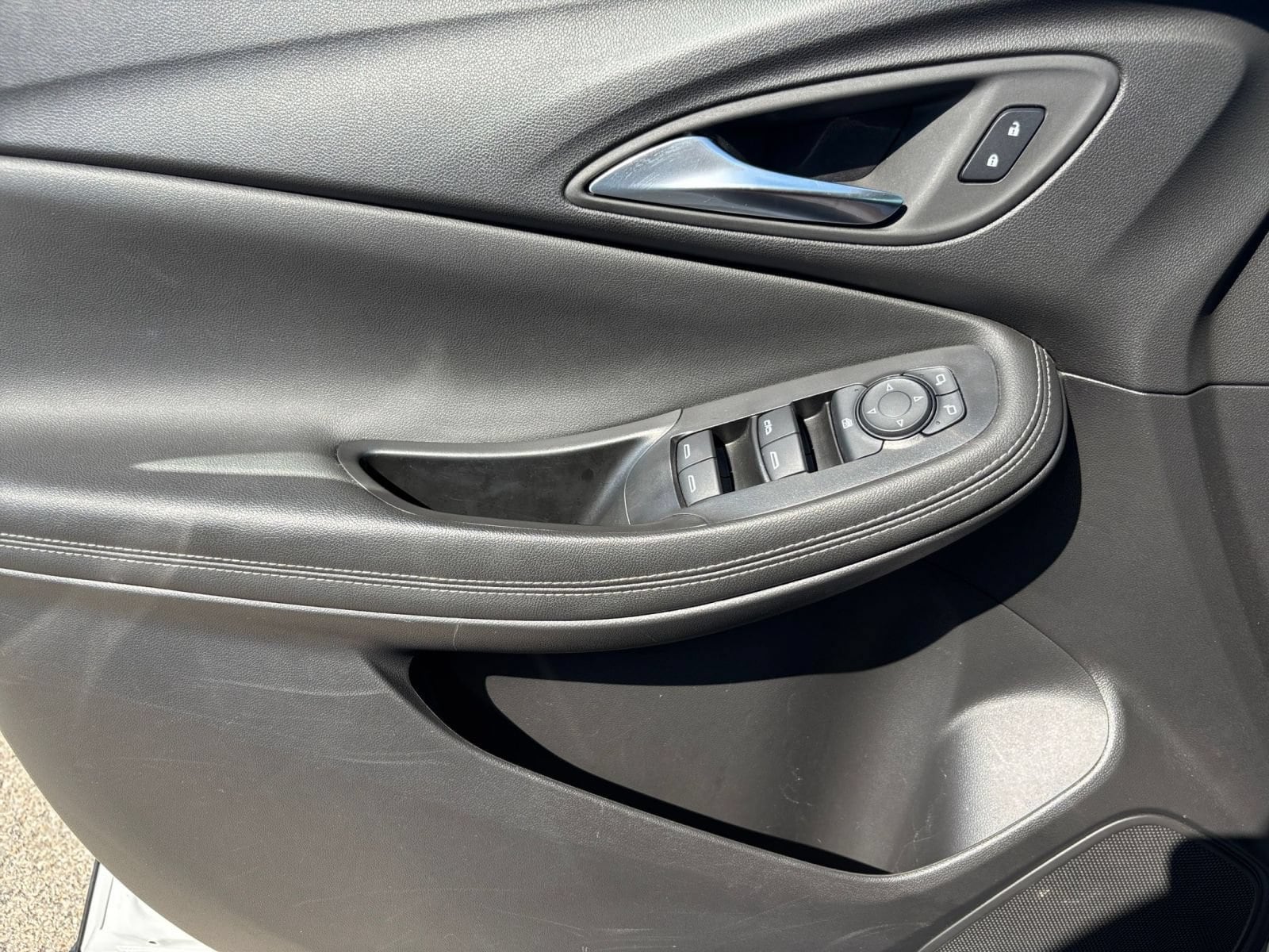 Thumbnail: 2025 Buick Encore GX - 18