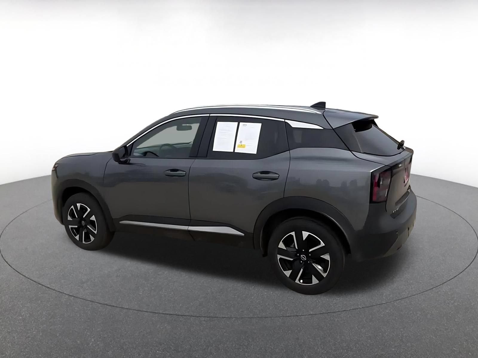 Thumbnail: 2026 Nissan Kicks - 10