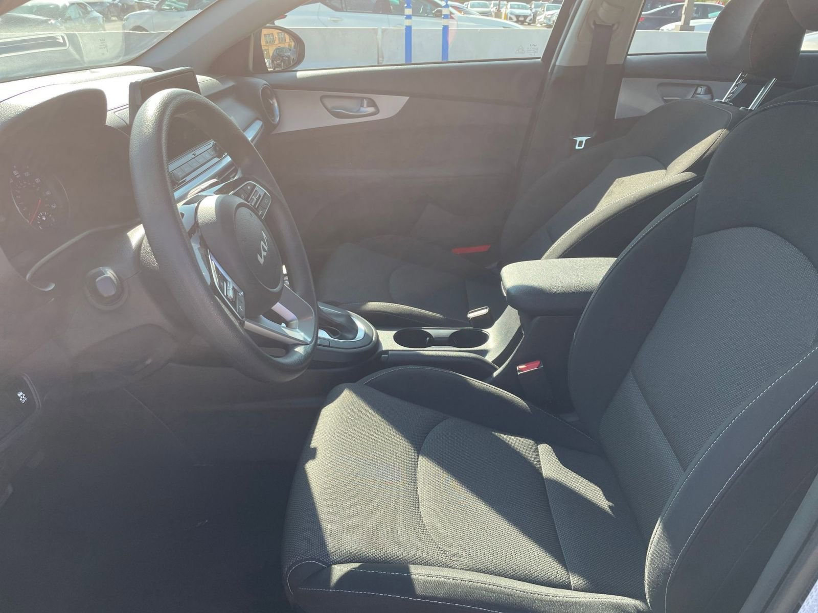 Thumbnail: 2024 Kia Forte - 25