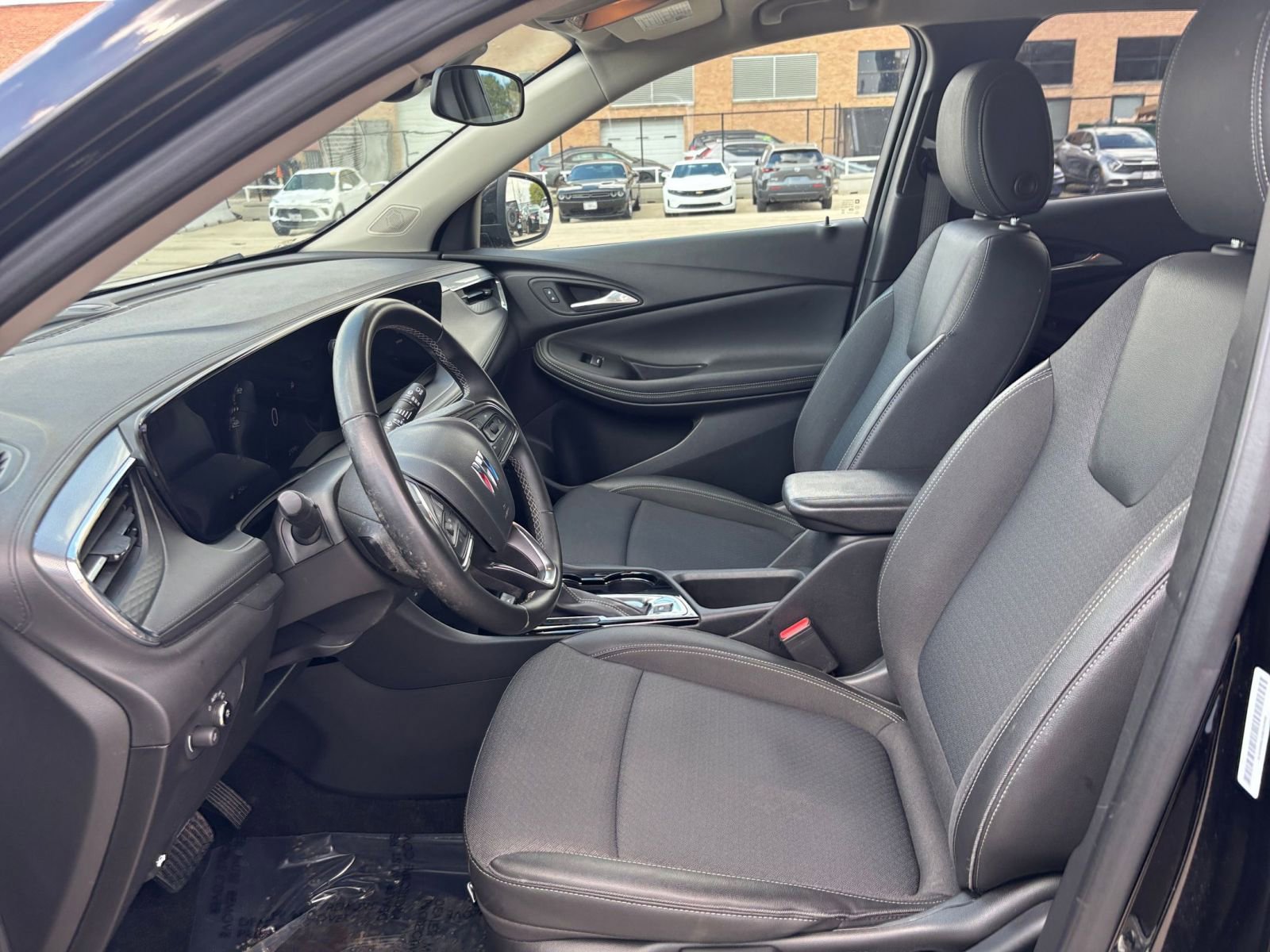 Thumbnail: 2025 Buick Encore GX - 25