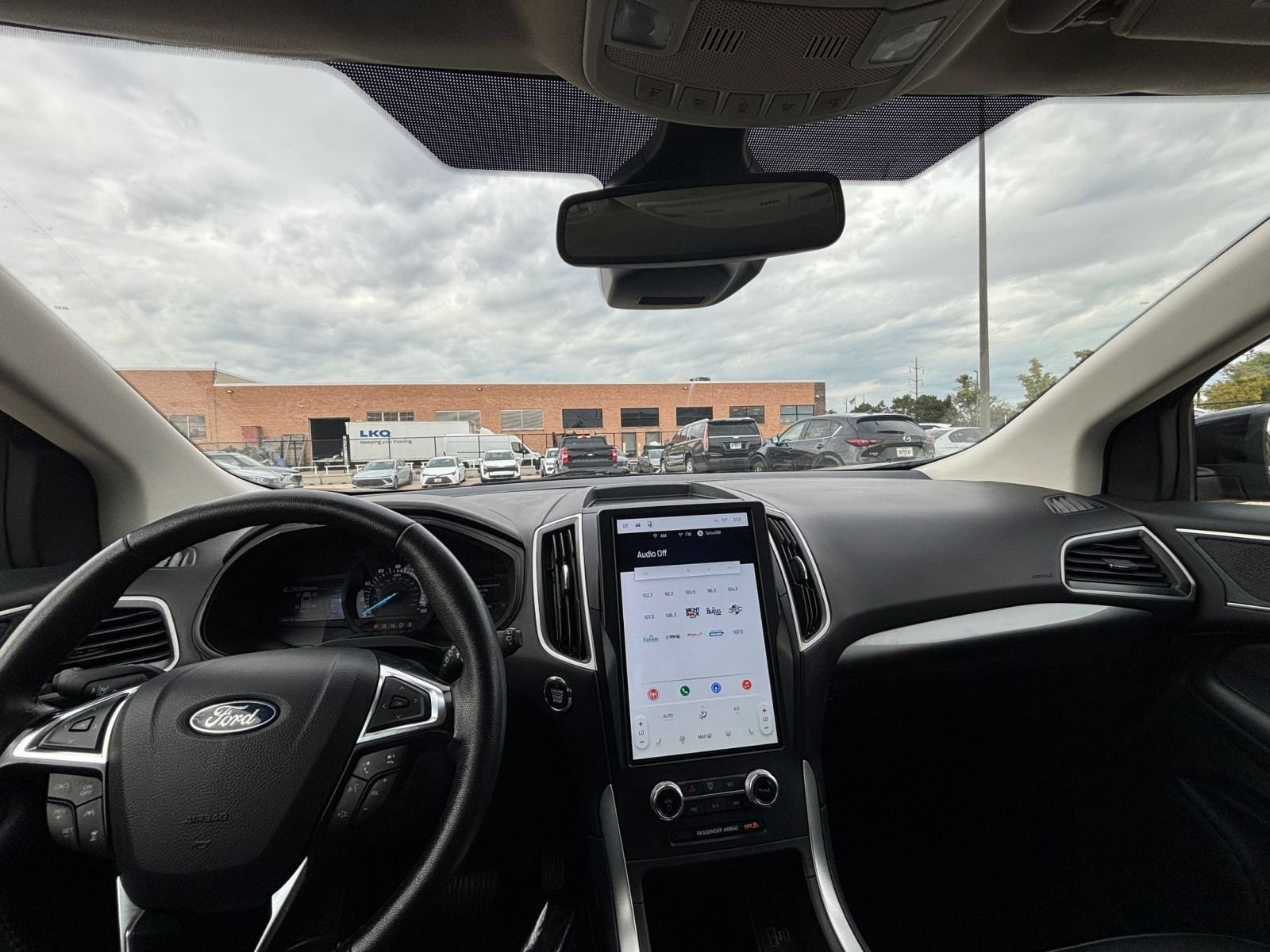 Thumbnail: 2024 Ford Edge - 32
