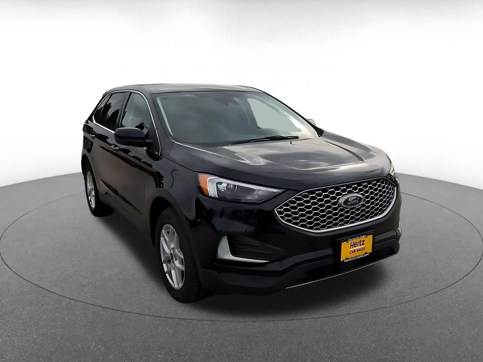 Thumbnail: 2024 Ford Edge - 3