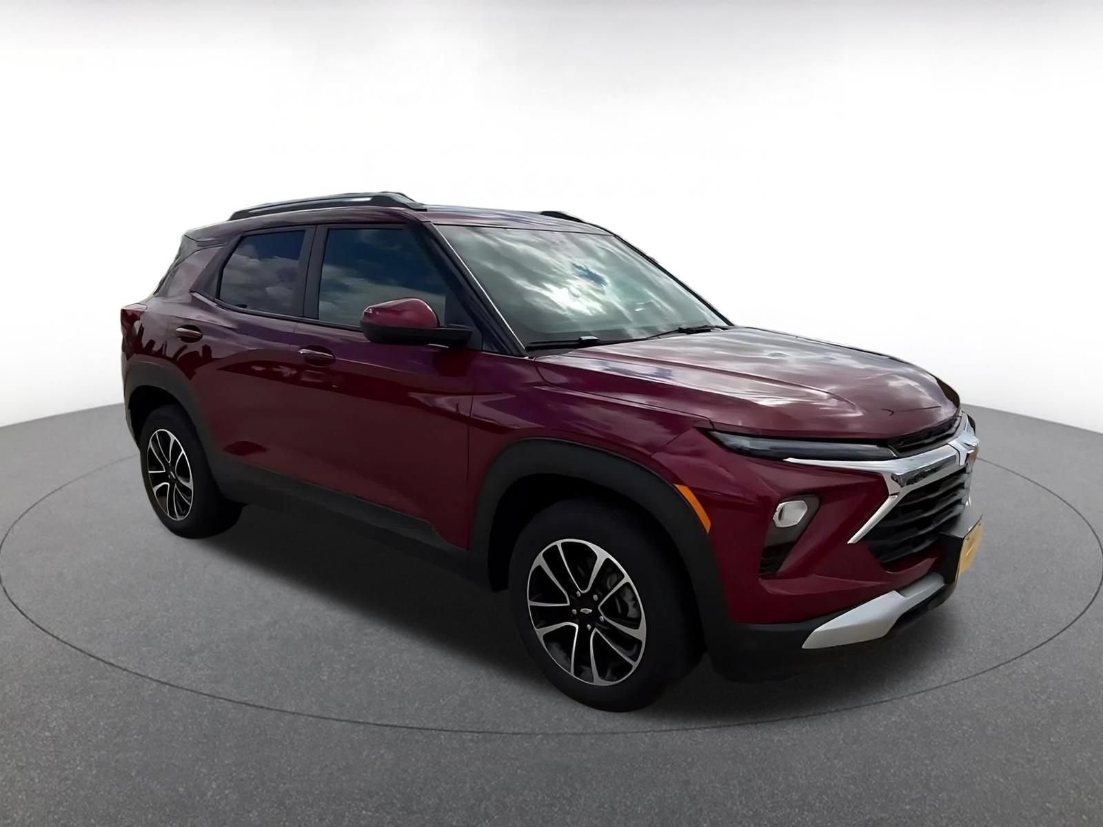 Thumbnail: 2024 Chevrolet TrailBlazer - 2
