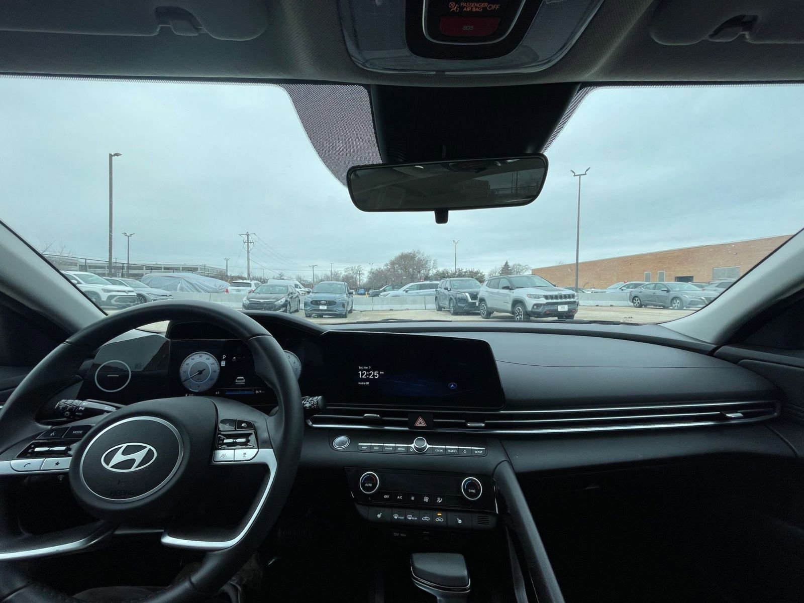 Thumbnail: 2025 Hyundai Elantra - 35