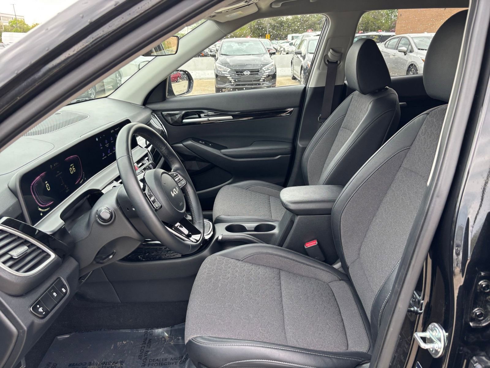 Thumbnail: 2025 Kia Seltos - 28