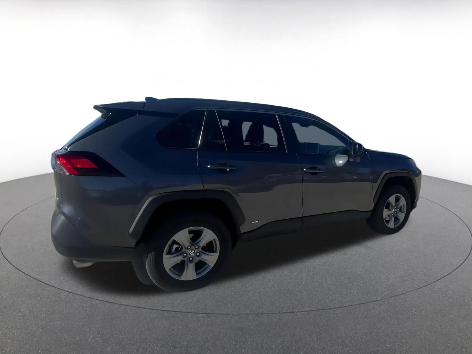 Thumbnail: 2025 Toyota RAV4 - 15