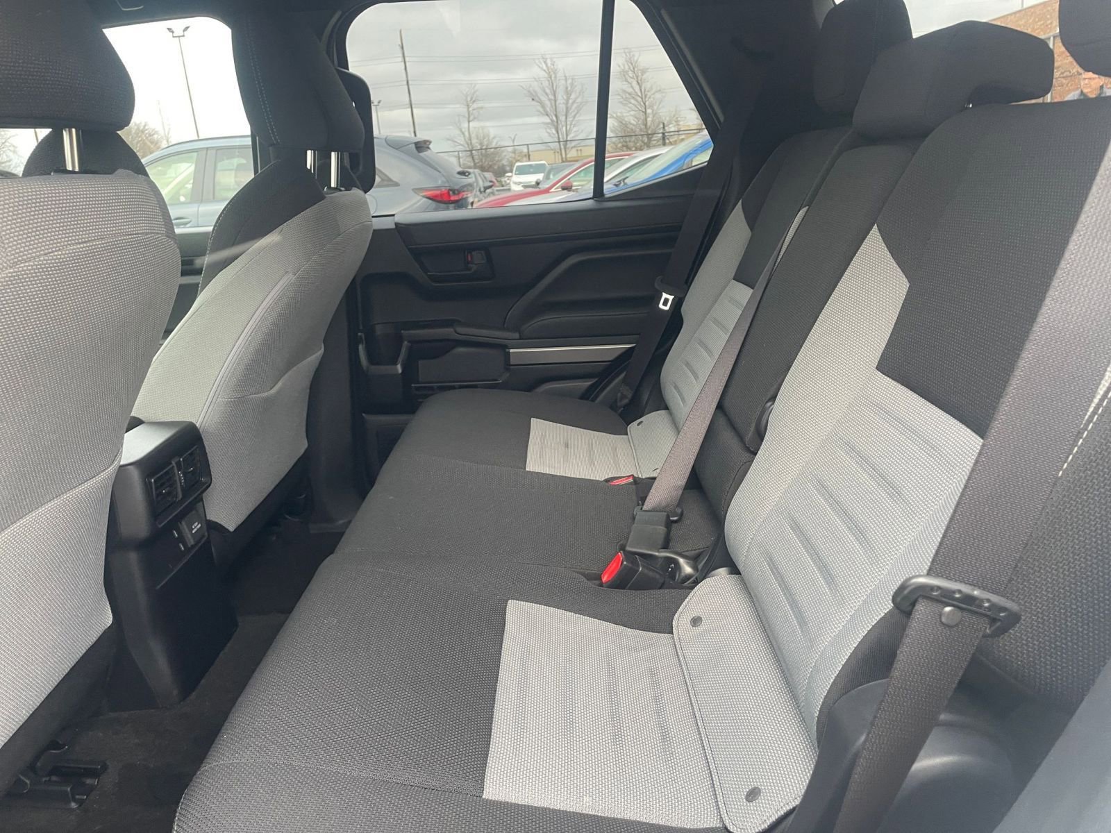 Thumbnail: 2025 Toyota 4Runner - 25