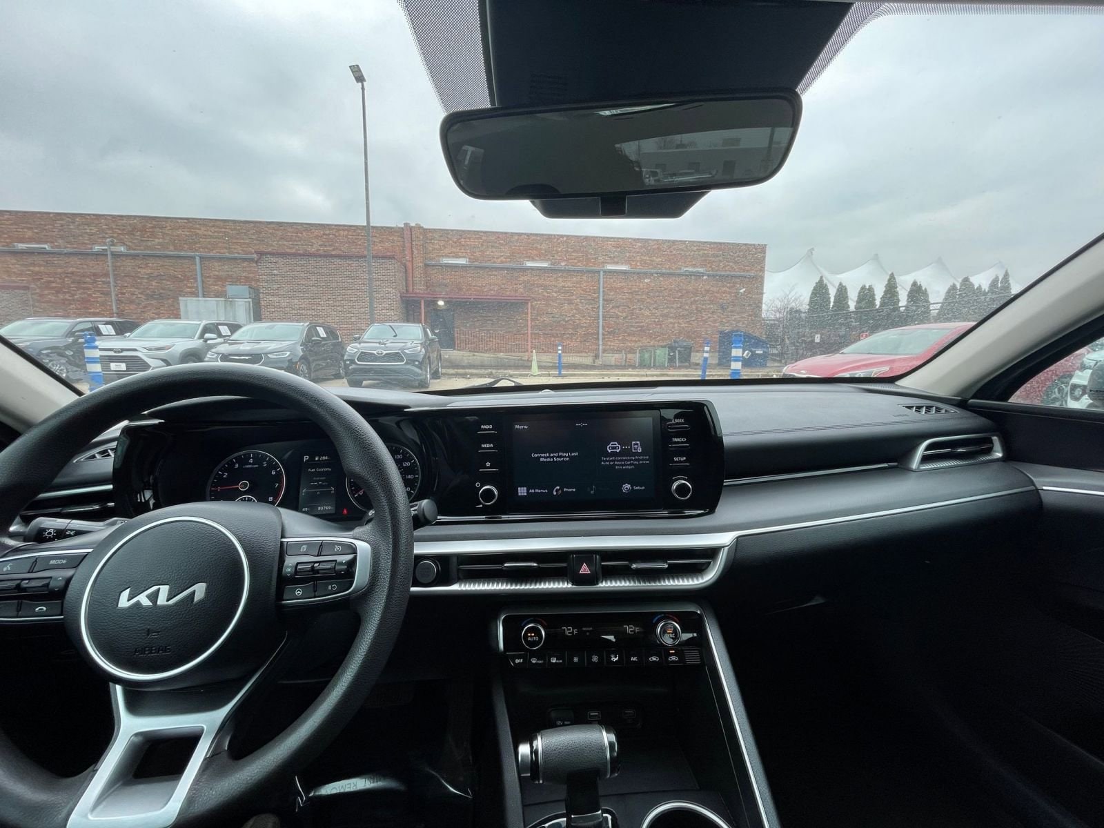 Thumbnail: 2023 Kia K5 - 33