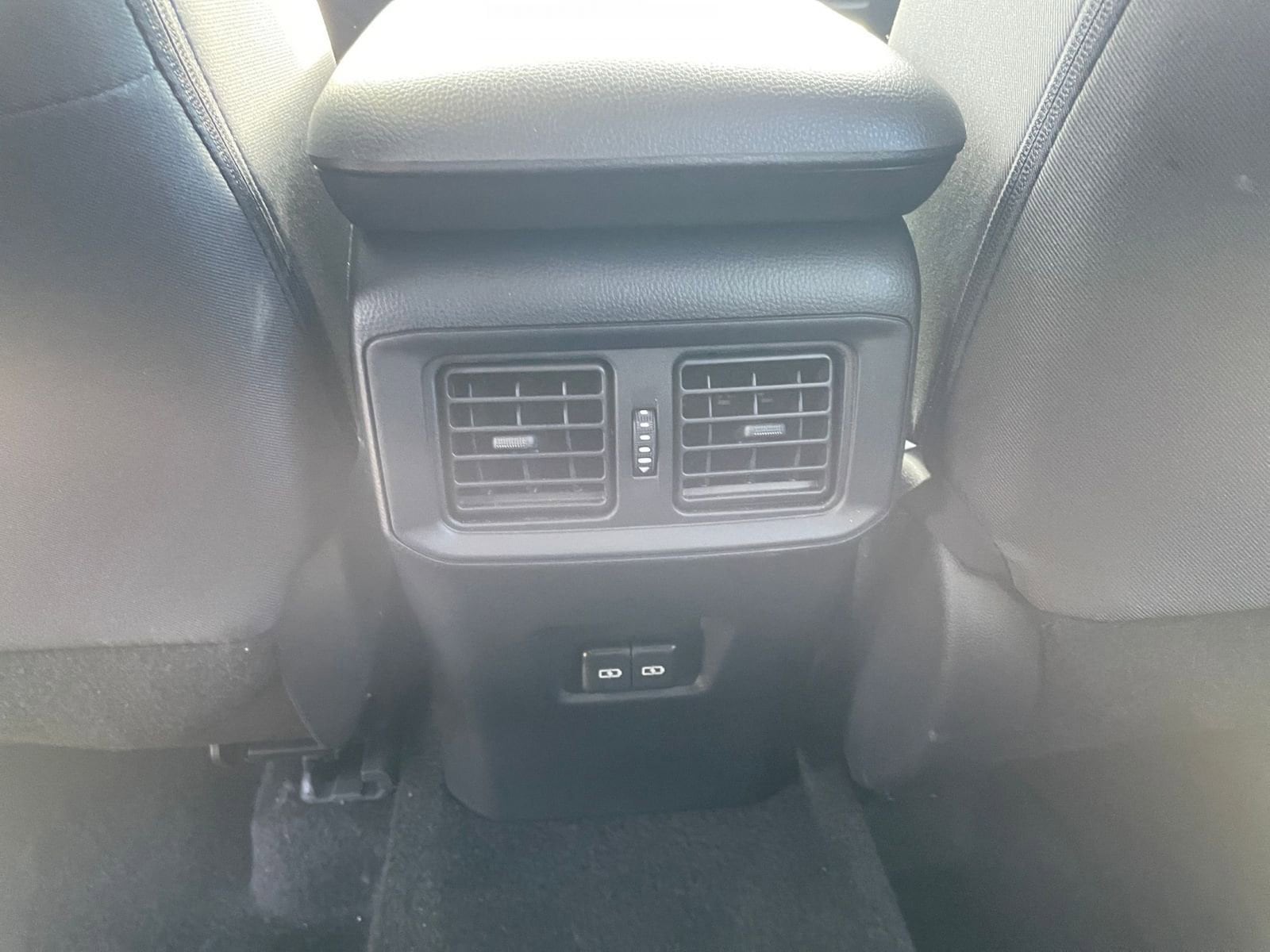 Thumbnail: 2025 Toyota RAV4 - 24