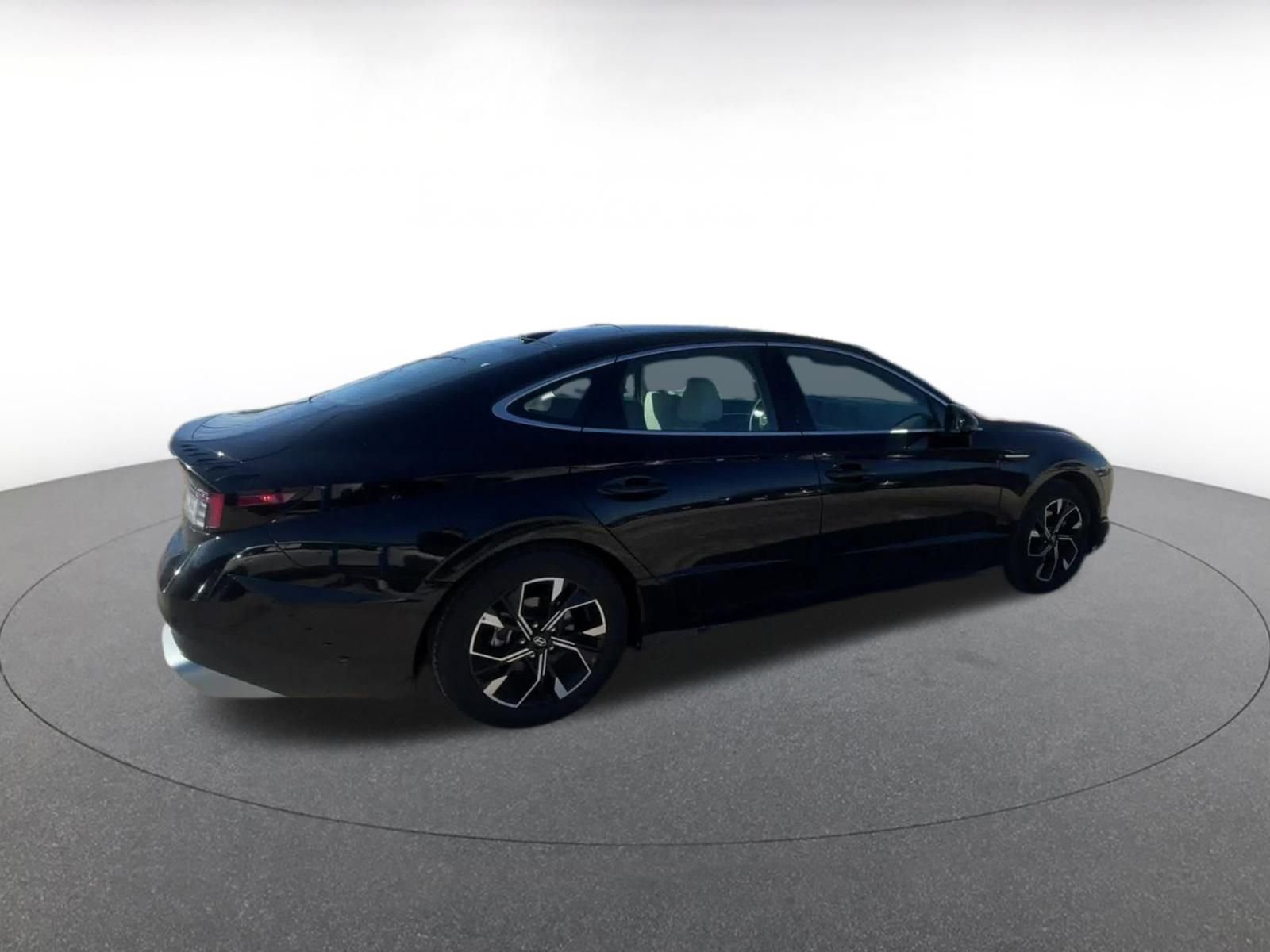 Thumbnail: 2025 Hyundai Sonata - 15