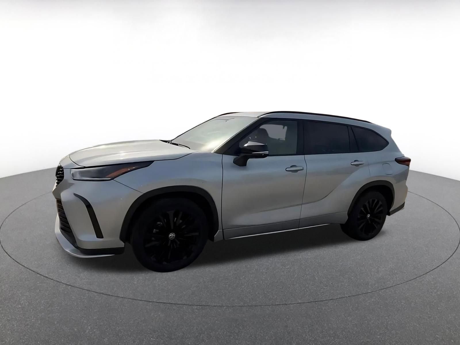 Thumbnail: 2025 Toyota Highlander - 8