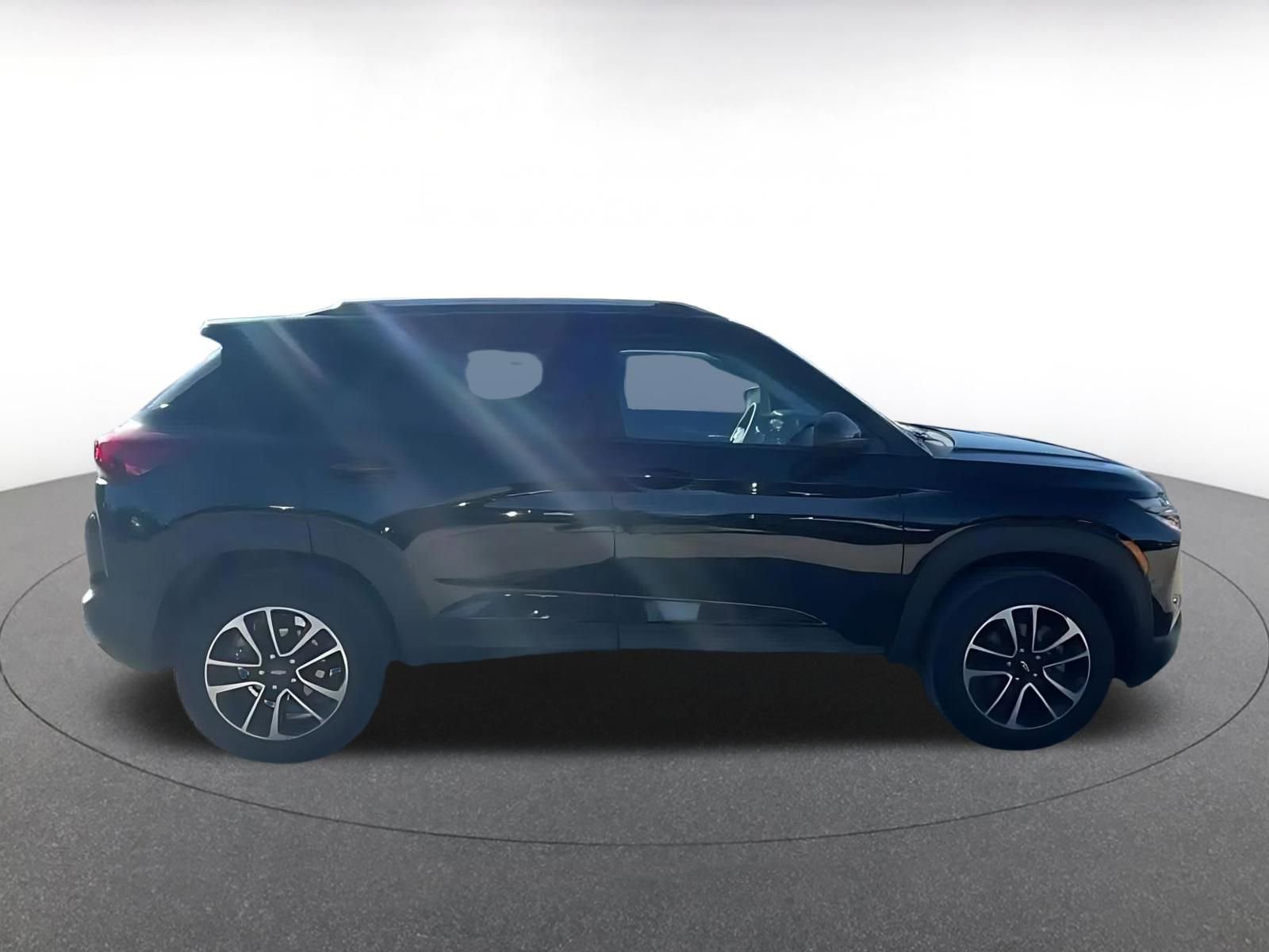 Thumbnail: 2025 Chevrolet TrailBlazer - 16