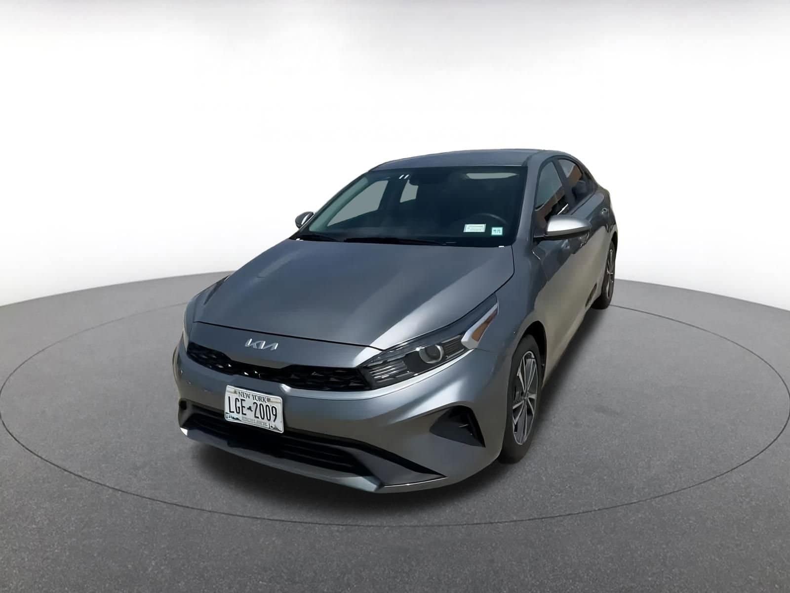 Thumbnail: 2024 Kia Forte - 7
