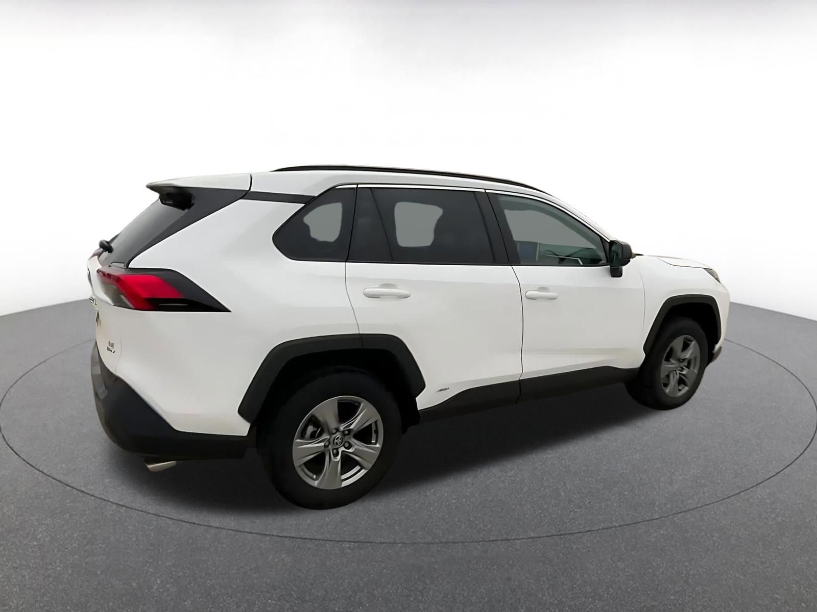 Thumbnail: 2025 Toyota RAV4 - 15