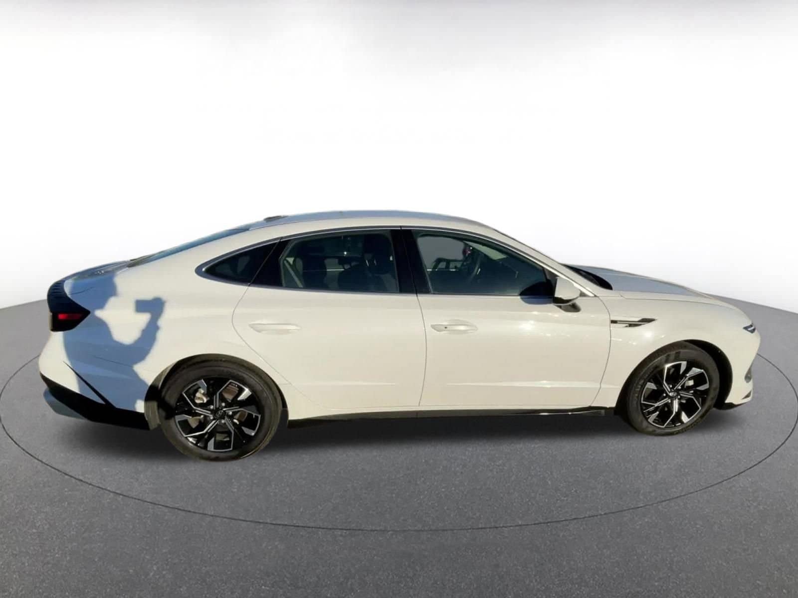 Thumbnail: 2025 Hyundai Sonata - 16