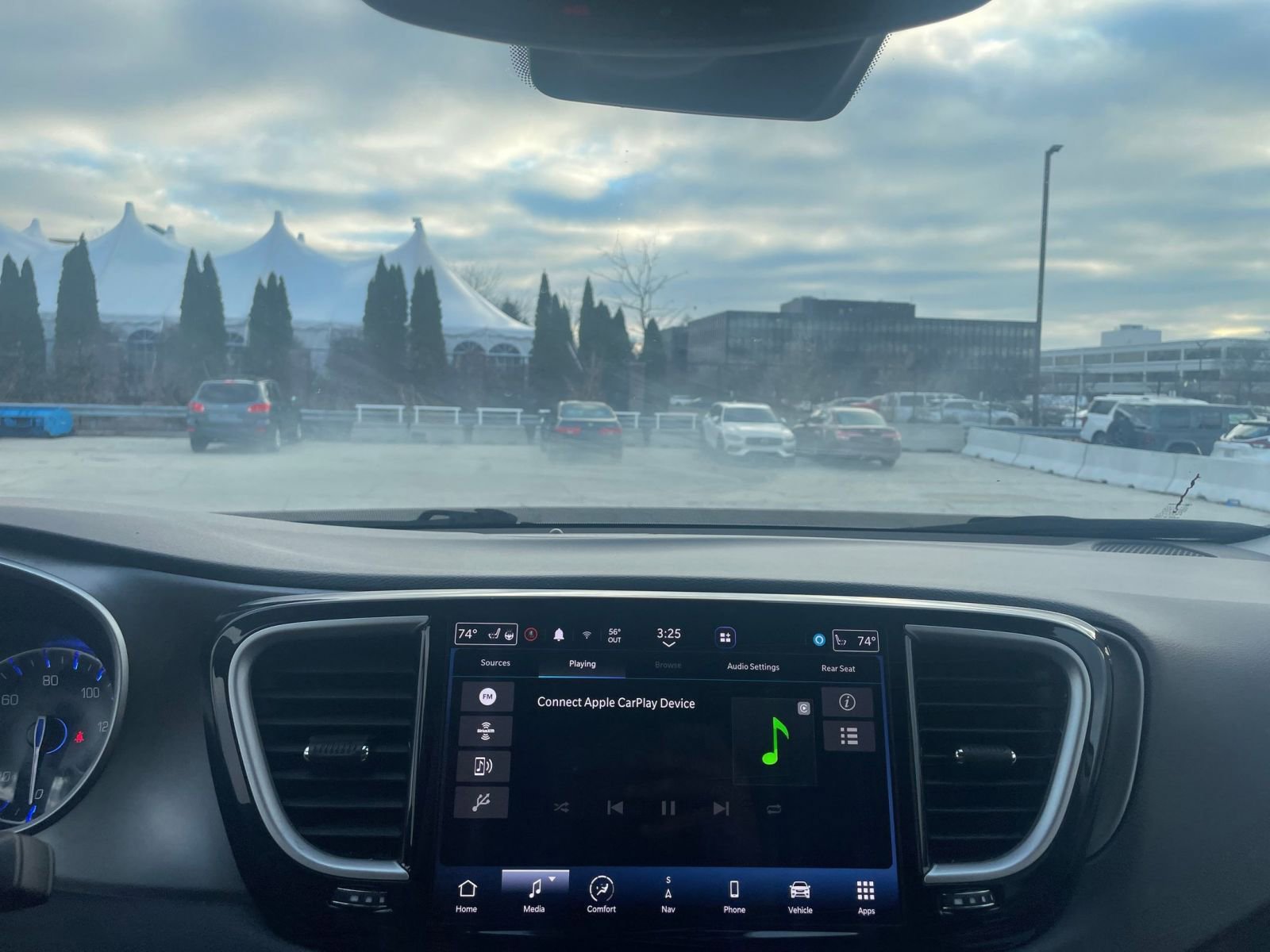 Thumbnail: 2022 Chrysler Pacifica - 18