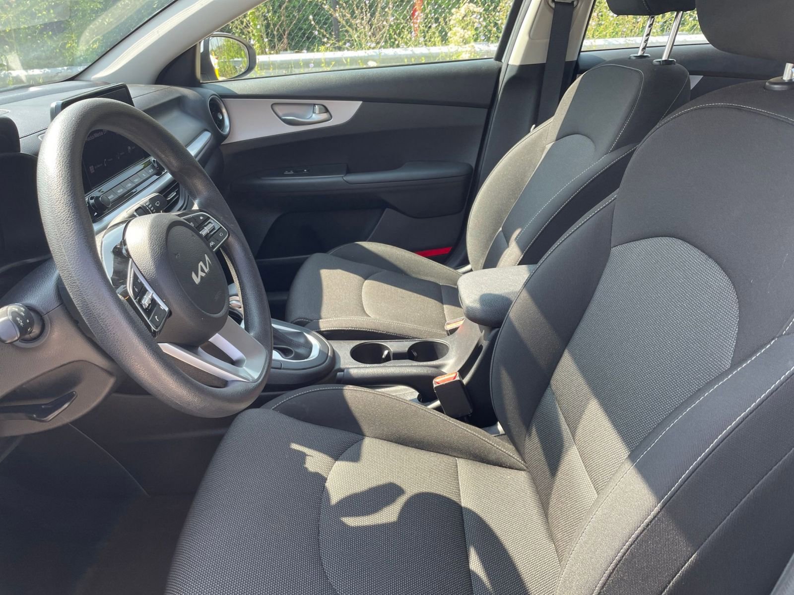 Thumbnail: 2024 Kia Forte - 27